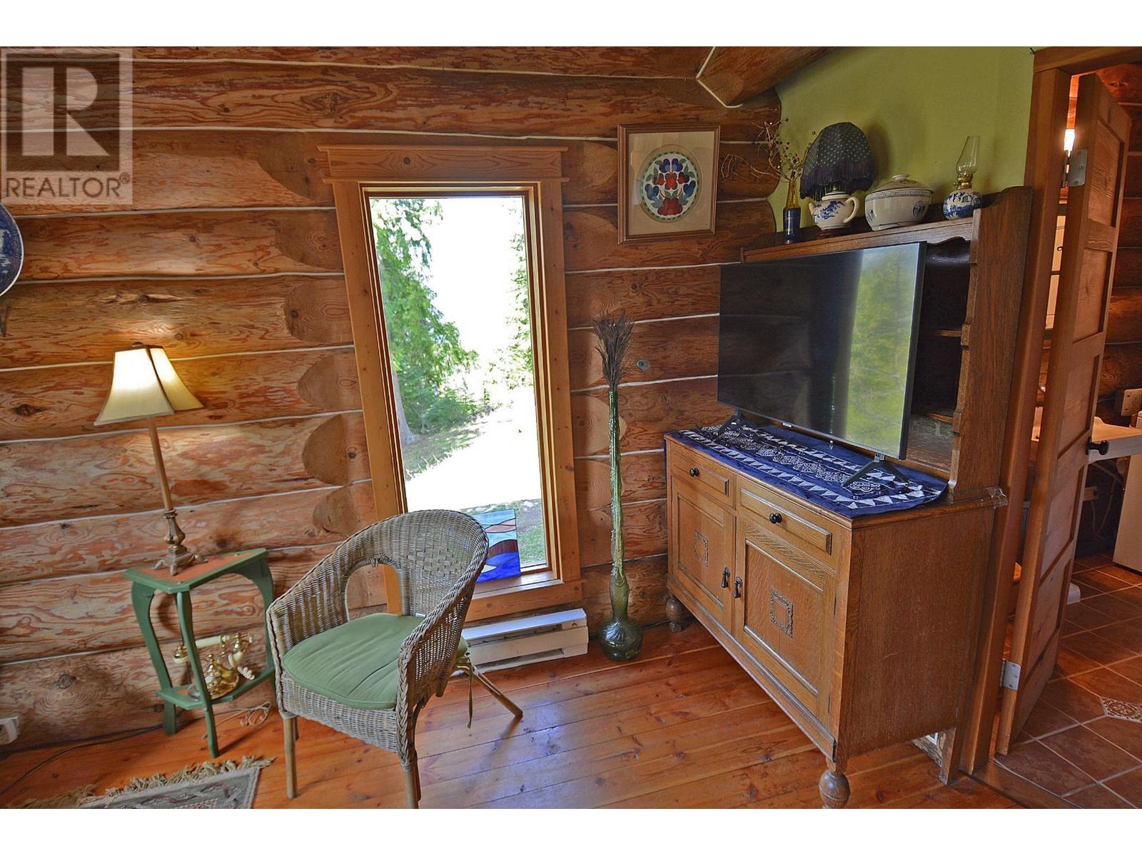 8907 Martens Road, Slocan, British Columbia  V1L 1C0 - Photo 43 - 10334528