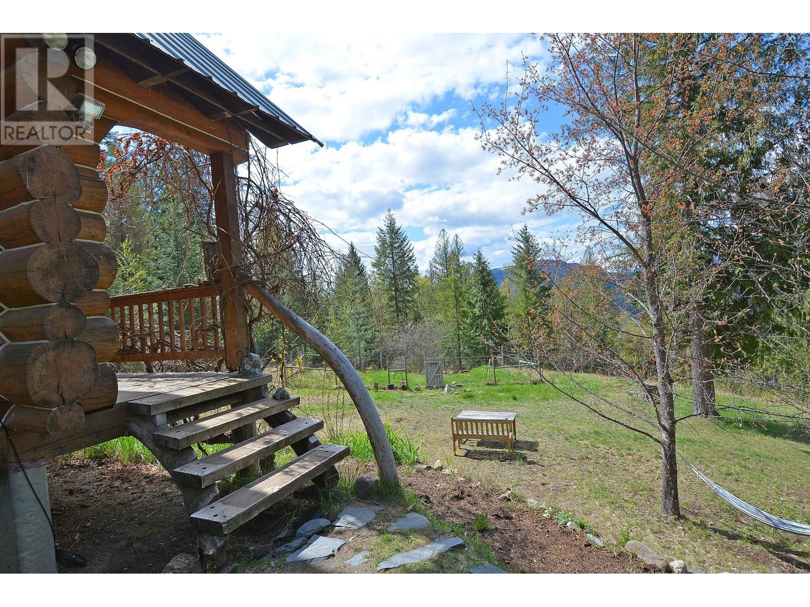 8907 Martens Road, Slocan, British Columbia  V1L 1C0 - Photo 29 - 10334528