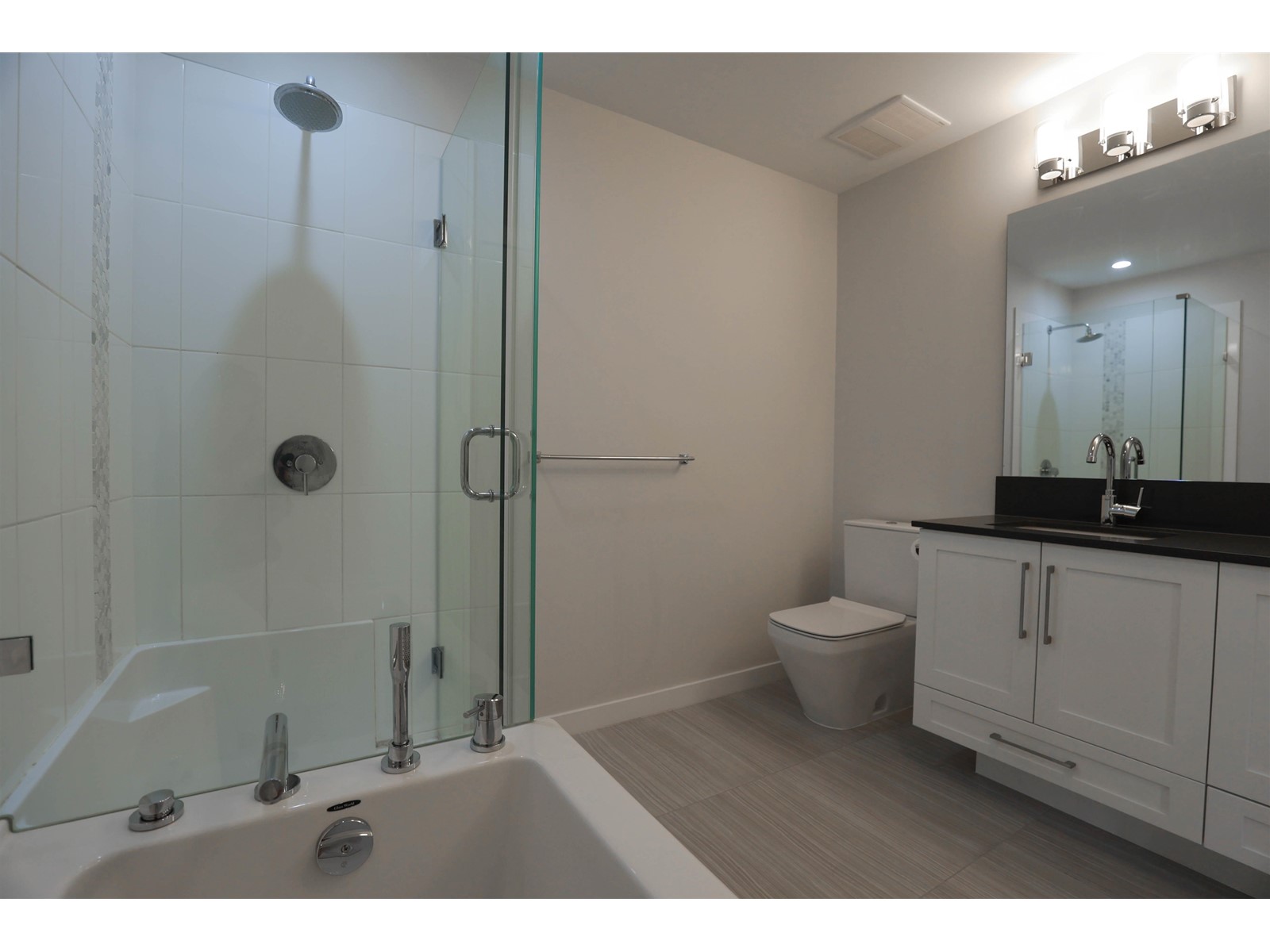 16443 24 Avenue, Surrey, British Columbia  V3Z 9V8 - Photo 19 - R2972123