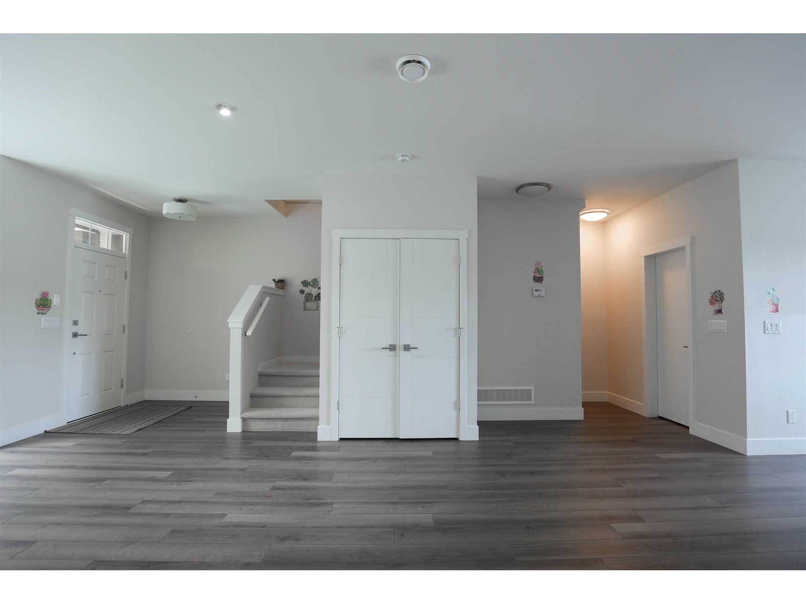 Property at 16443 24 AVENUE image 4