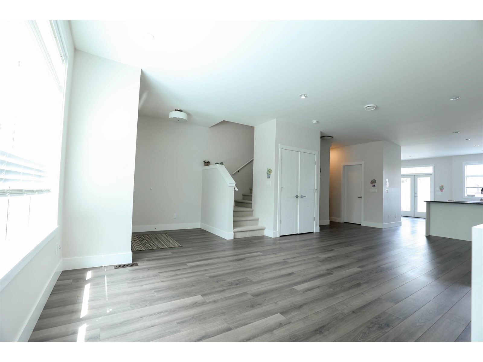 16443 24 Avenue, Surrey, British Columbia  V3Z 9V8 - Photo 6 - R2972123