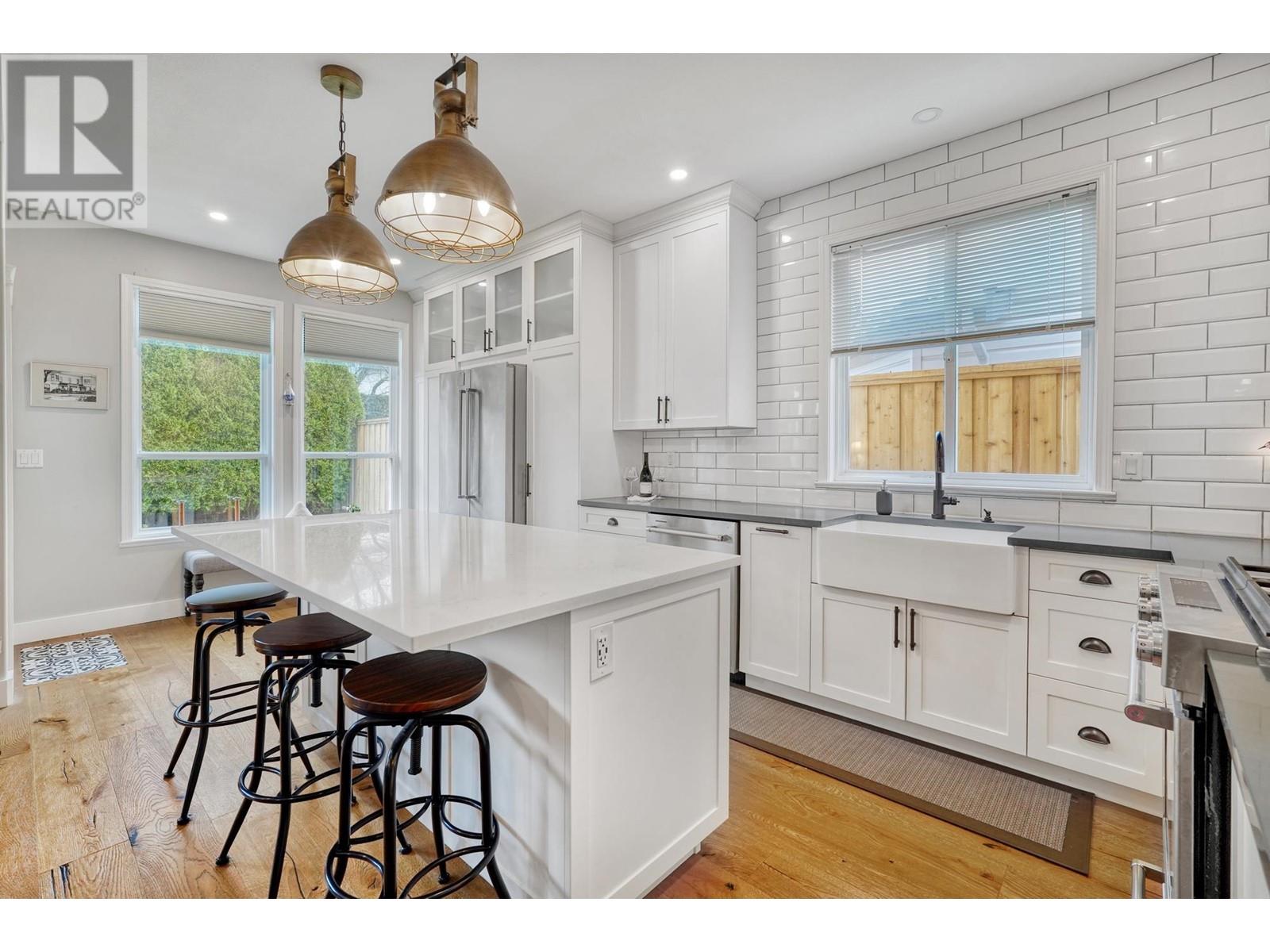 3253 GEORGIA STREET, Richmond