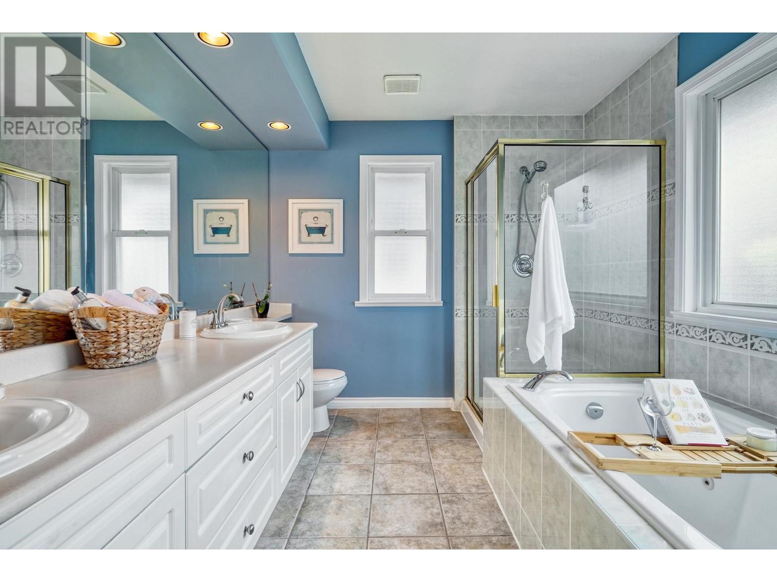 Listing Picture 14 of 40 : 3253 GEORGIA STREET, Richmond / 烈治文 - 魯藝地產 Yvonne Lu Group - MLS Medallion Club Member