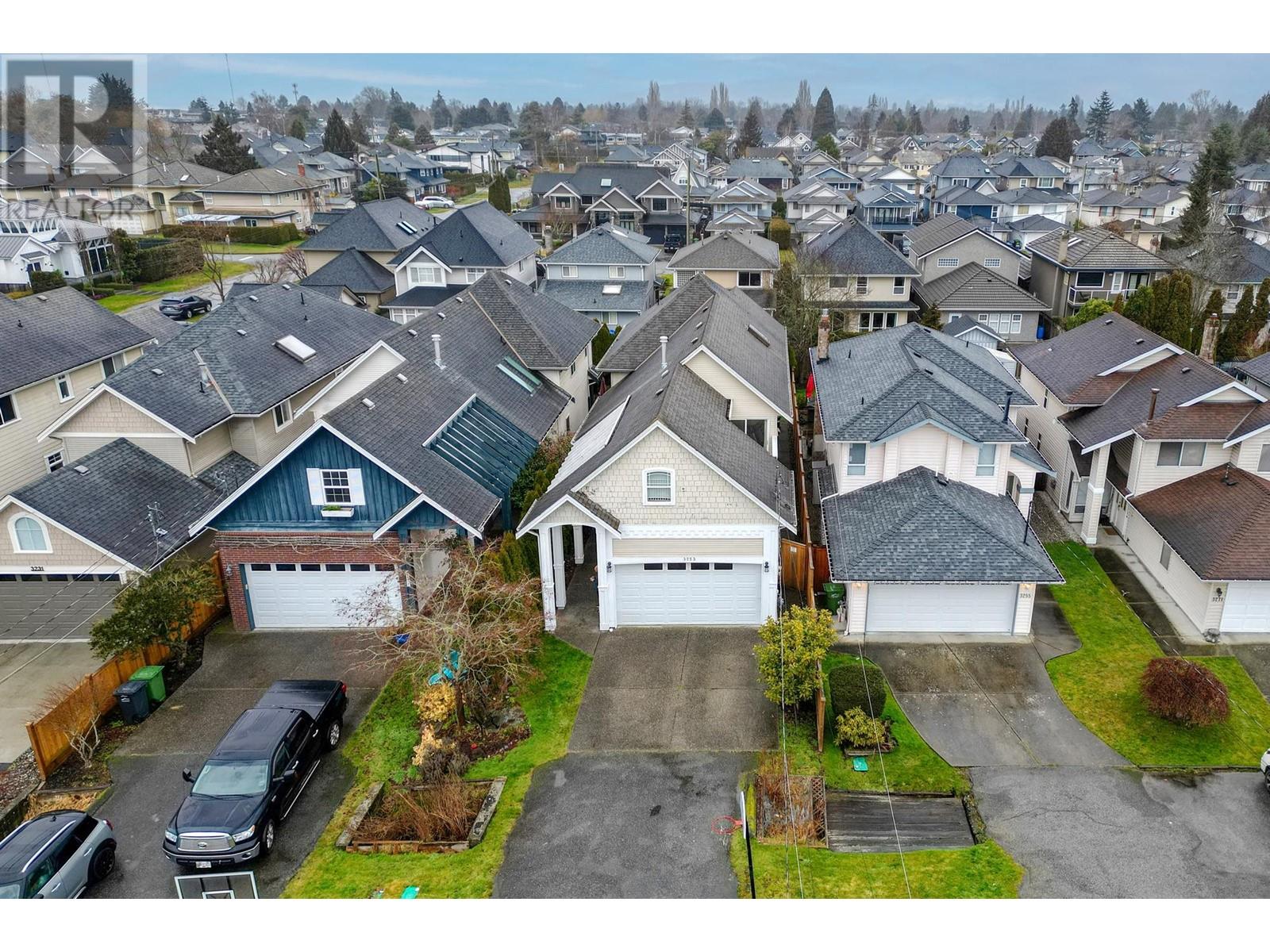 Listing Picture 38 of 40 : 3253 GEORGIA STREET, Richmond / 烈治文 - 魯藝地產 Yvonne Lu Group - MLS Medallion Club Member