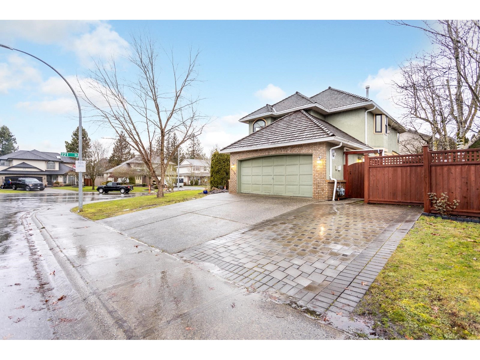 22118 46b Avenue, Langley, British Columbia  V2Z 1A9 - Photo 2 - R2972130
