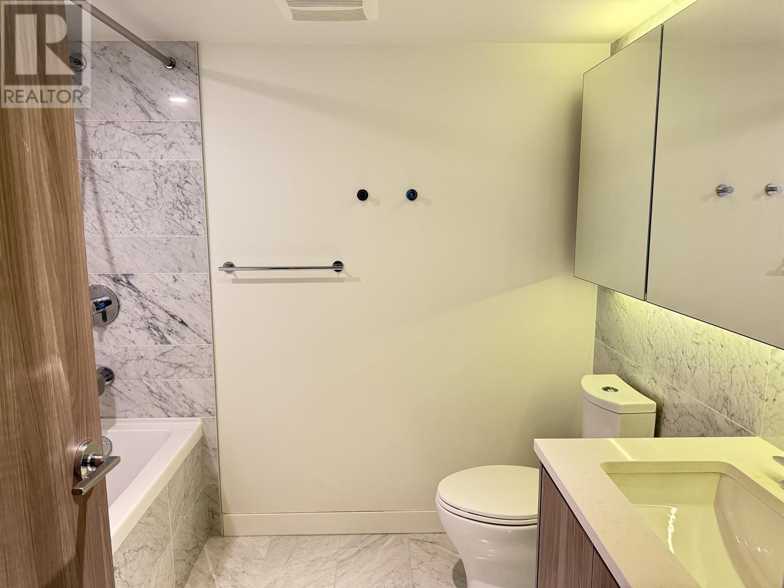 Listing Picture 9 of 26 : 901 3300 KETCHESON ROAD, Richmond / 烈治文 - 魯藝地產 Yvonne Lu Group - MLS Medallion Club Member