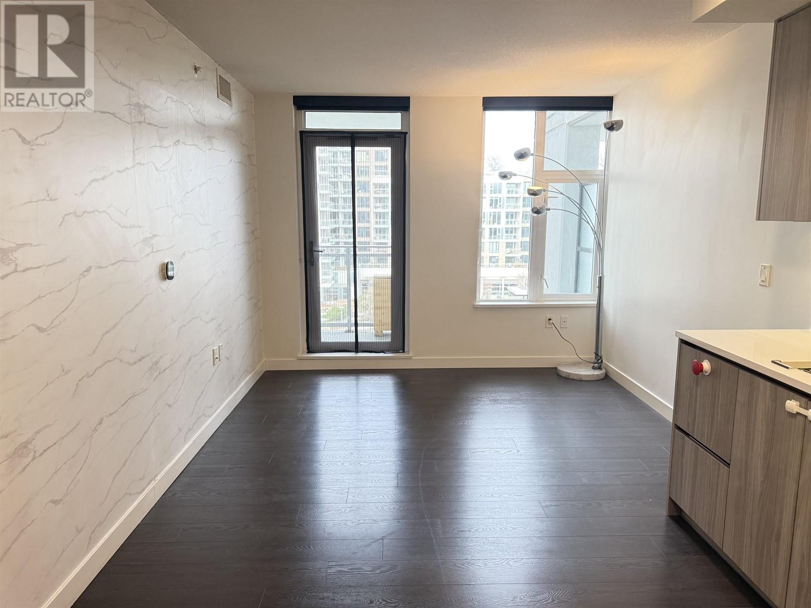 Listing Picture 3 of 26 : 901 3300 KETCHESON ROAD, Richmond / 烈治文 - 魯藝地產 Yvonne Lu Group - MLS Medallion Club Member