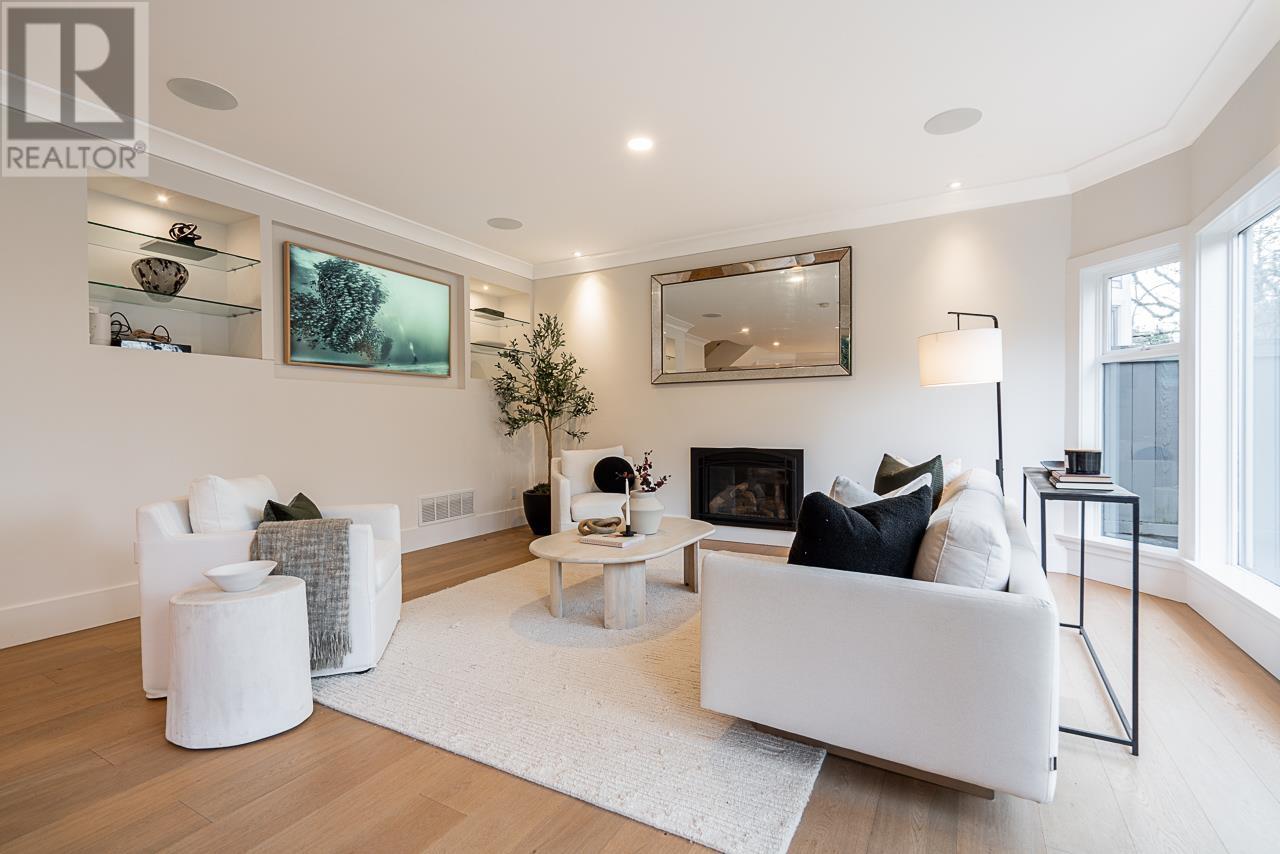 Listing Picture 5 of 40 : 4275 NAUTILUS CLOSE, Vancouver / 溫哥華 - 魯藝地產 Yvonne Lu Group - MLS Medallion Club Member