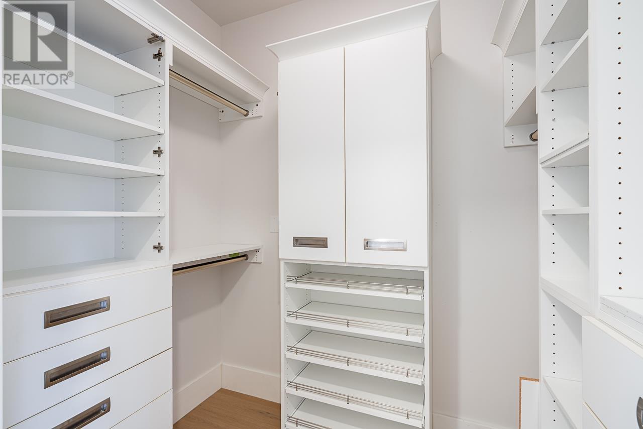 Listing Picture 23 of 40 : 4275 NAUTILUS CLOSE, Vancouver / 溫哥華 - 魯藝地產 Yvonne Lu Group - MLS Medallion Club Member