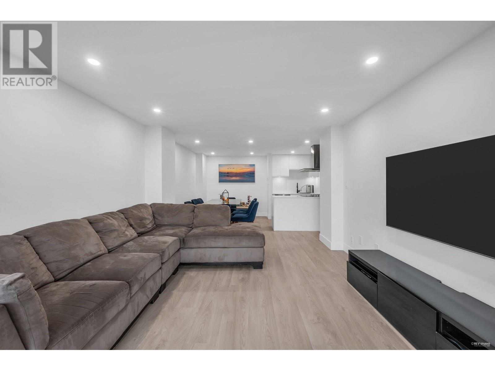 1502 2016 Fullerton Avenue, North Vancouver, British Columbia  V7P 3E6 - Photo 15 - R2972132