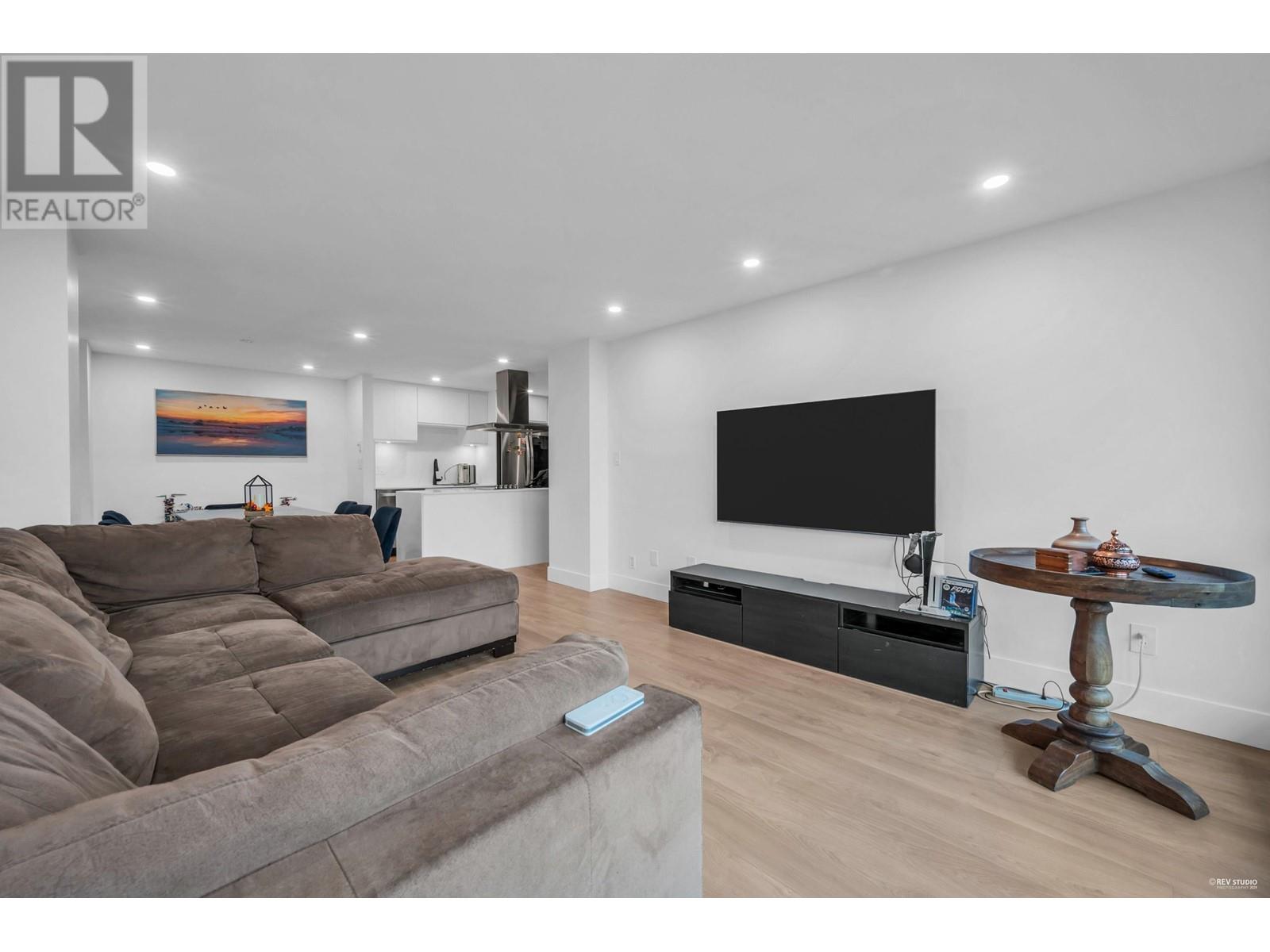 1502 2016 Fullerton Avenue, North Vancouver, British Columbia  V7P 3E6 - Photo 16 - R2972132