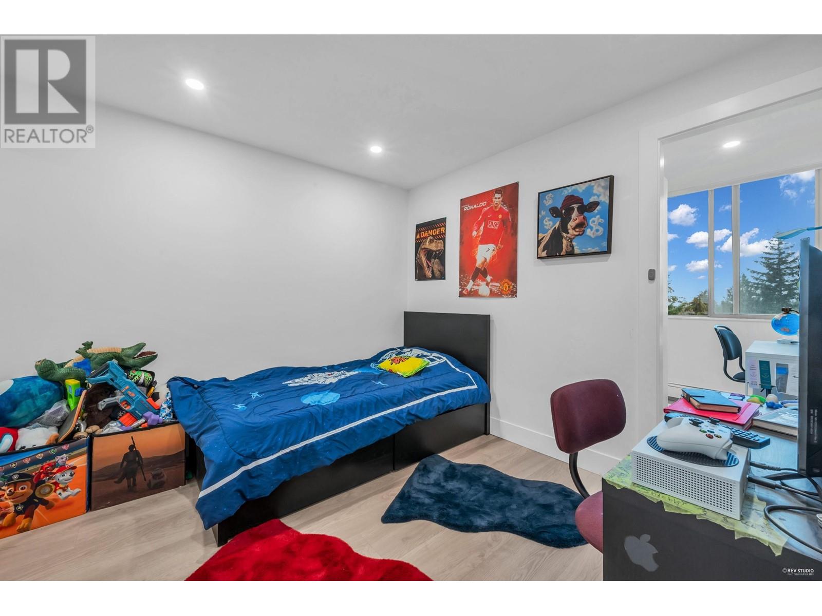 1502 2016 Fullerton Avenue, North Vancouver, British Columbia  V7P 3E6 - Photo 18 - R2972132