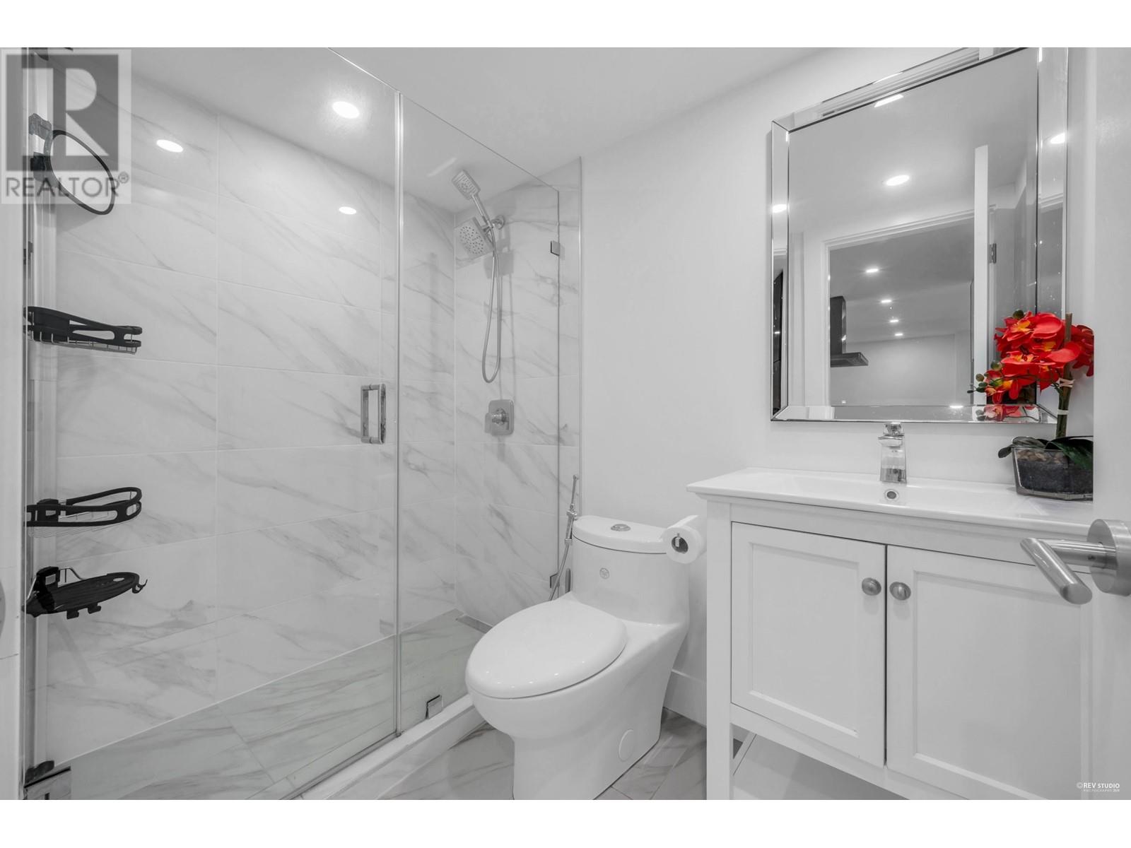1502 2016 Fullerton Avenue, North Vancouver, British Columbia  V7P 3E6 - Photo 24 - R2972132