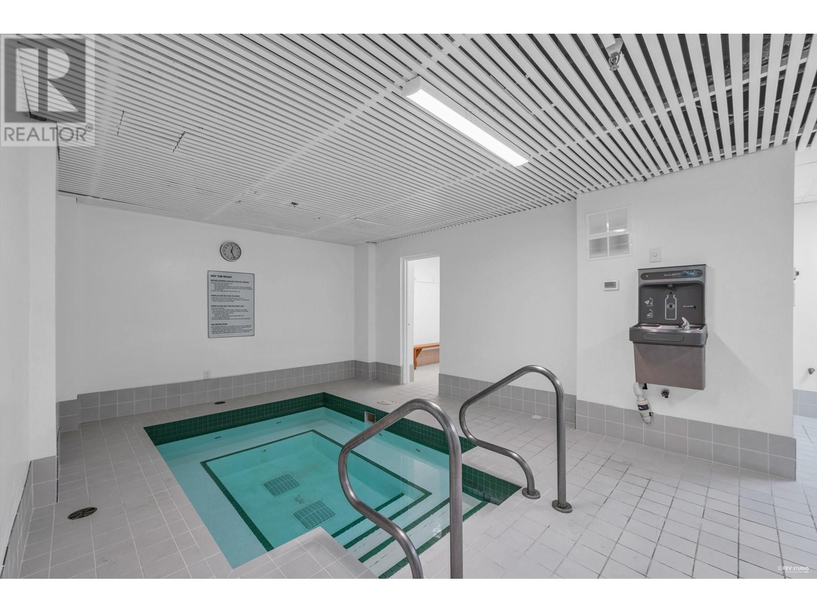 1502 2016 Fullerton Avenue, North Vancouver, British Columbia  V7P 3E6 - Photo 27 - R2972132