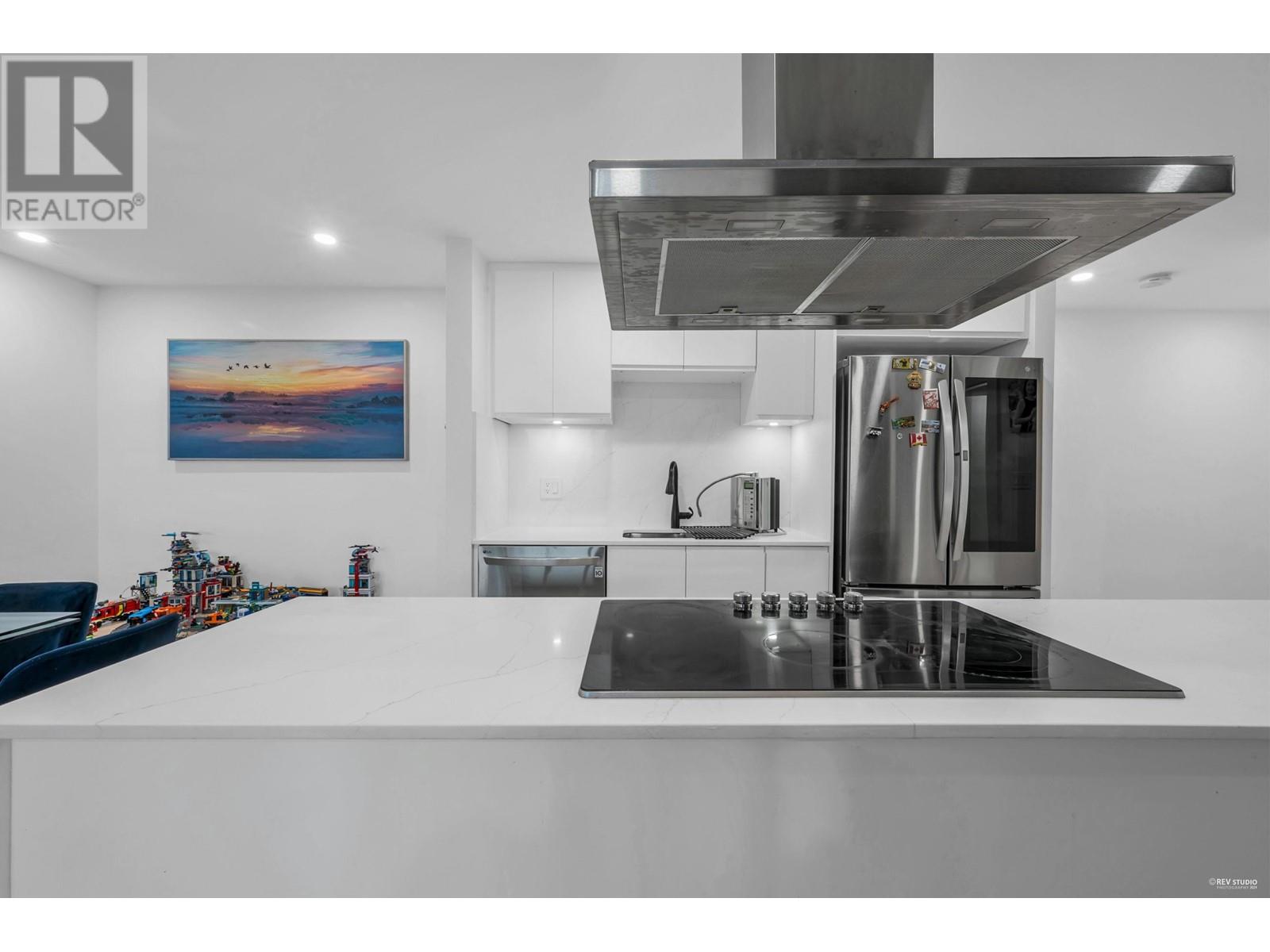 1502 2016 Fullerton Avenue, North Vancouver, British Columbia  V7P 3E6 - Photo 5 - R2972132