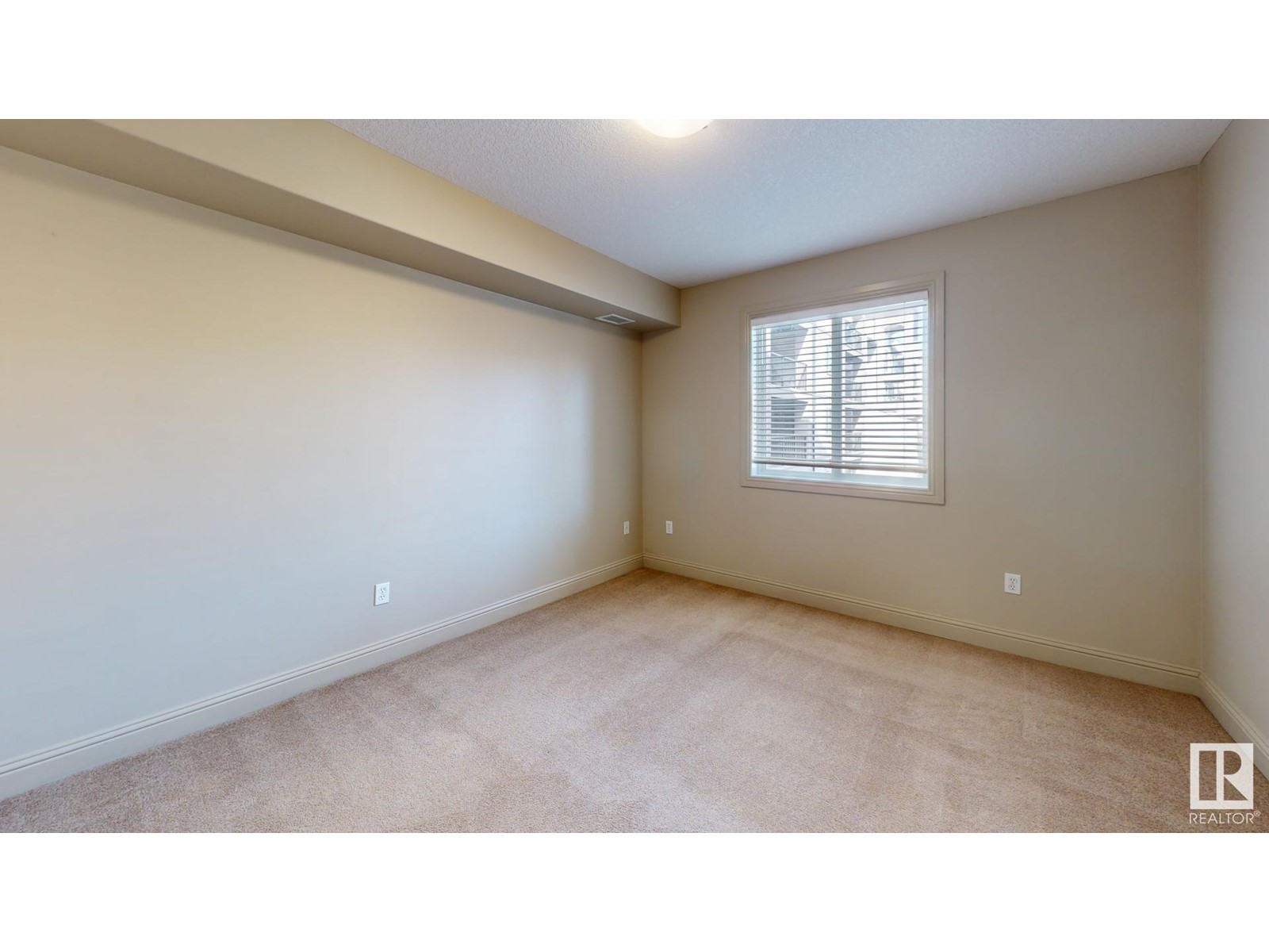 Property at #226 13111 140 AV NW image 5