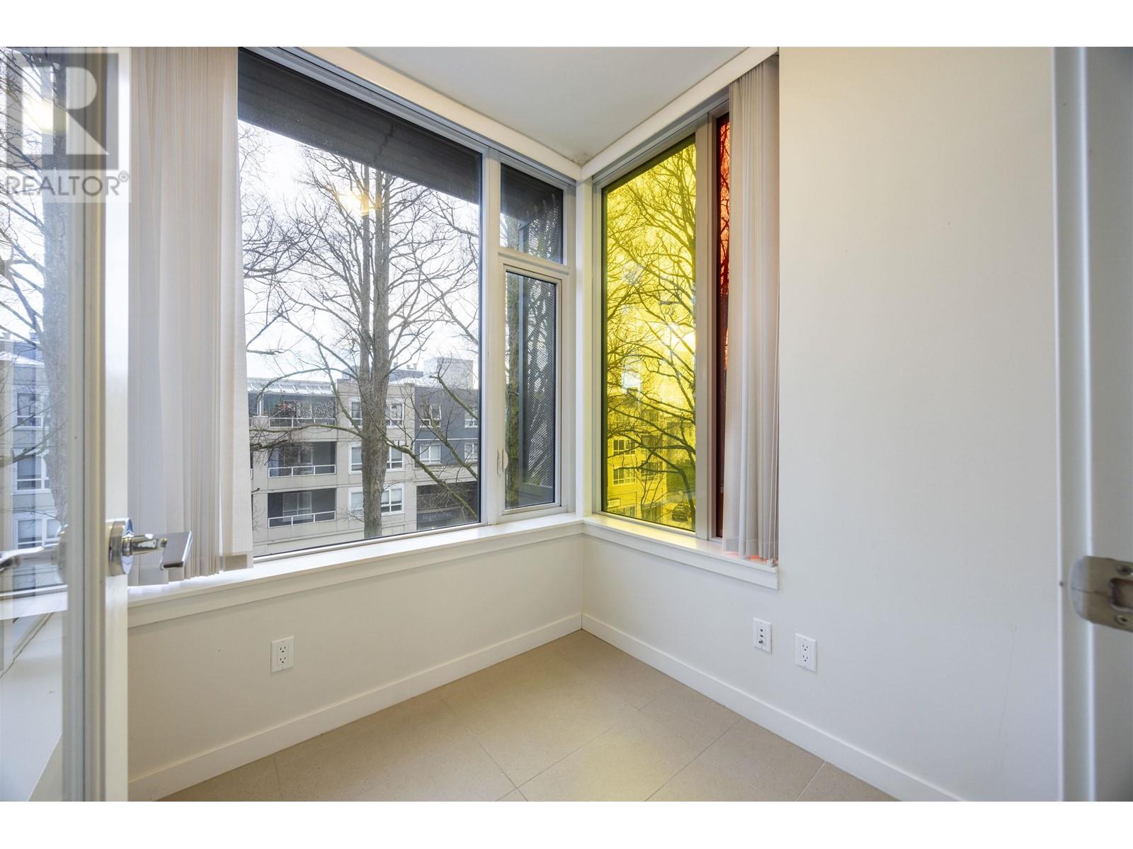 Listing Picture 9 of 28 : 510 2033 W 10TH AVENUE, Vancouver / 溫哥華 - 魯藝地產 Yvonne Lu Group - MLS Medallion Club Member