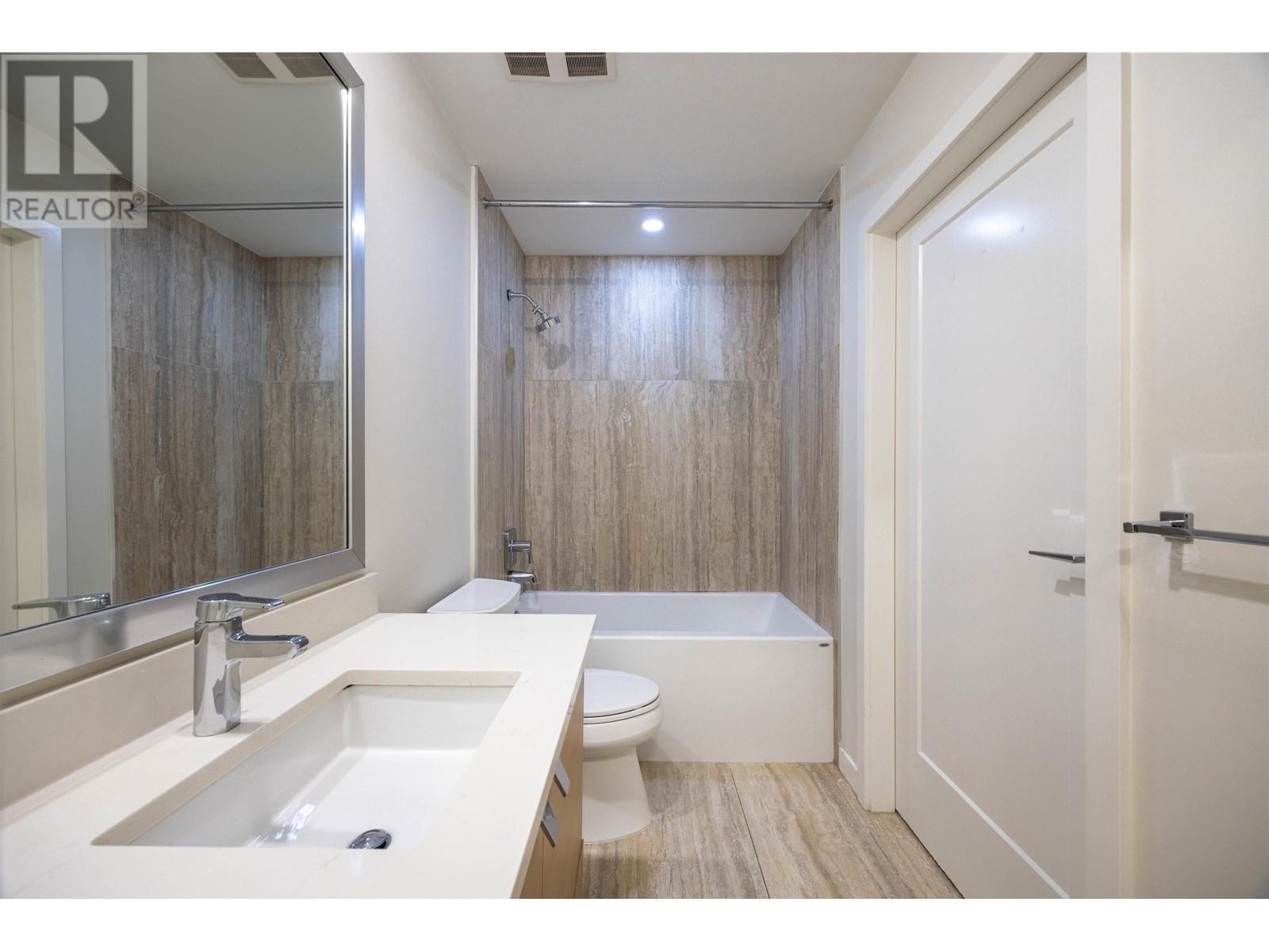 Listing Picture 23 of 28 : 510 2033 W 10TH AVENUE, Vancouver / 溫哥華 - 魯藝地產 Yvonne Lu Group - MLS Medallion Club Member