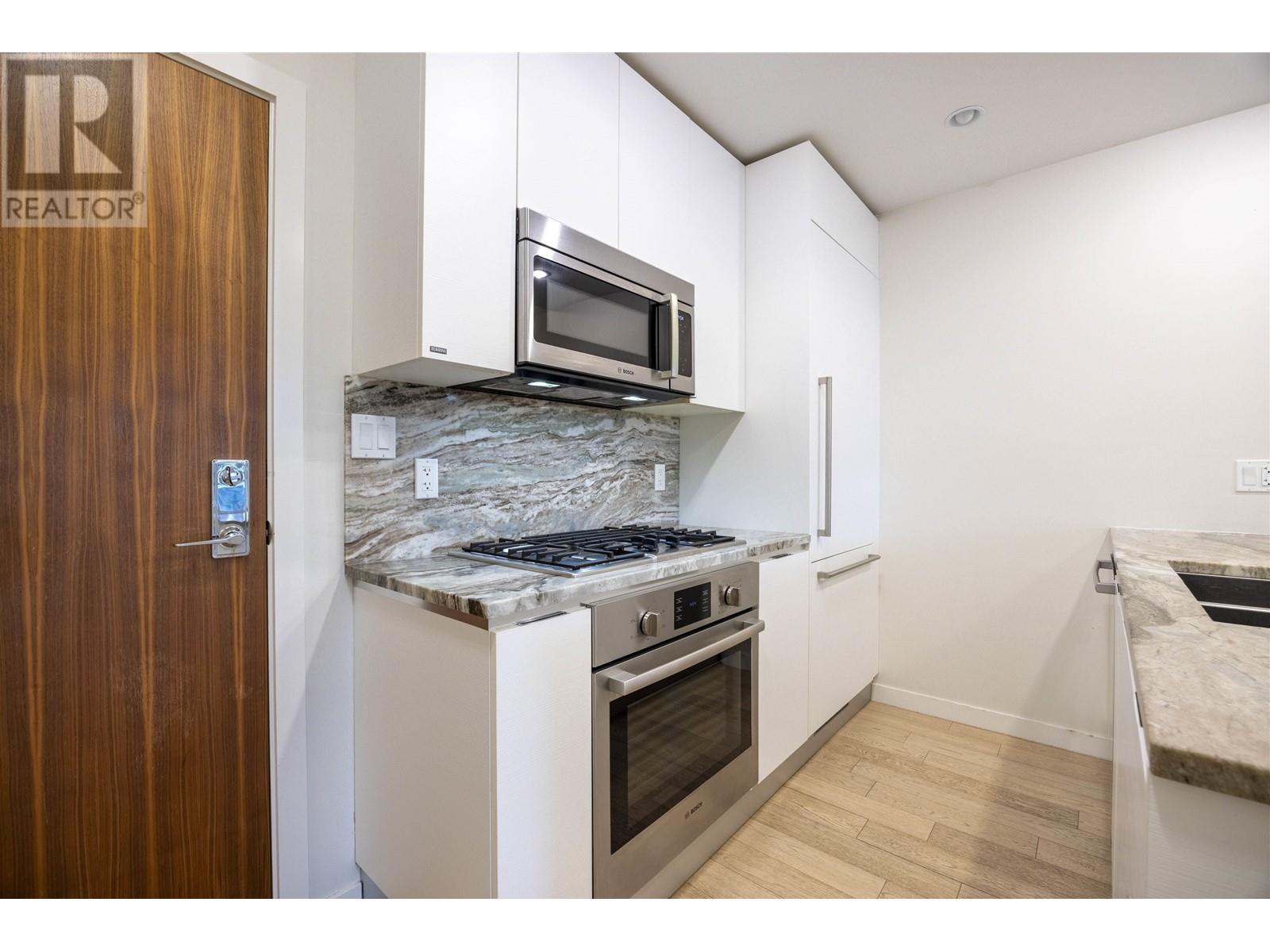 Listing Picture 11 of 28 : 510 2033 W 10TH AVENUE, Vancouver / 溫哥華 - 魯藝地產 Yvonne Lu Group - MLS Medallion Club Member