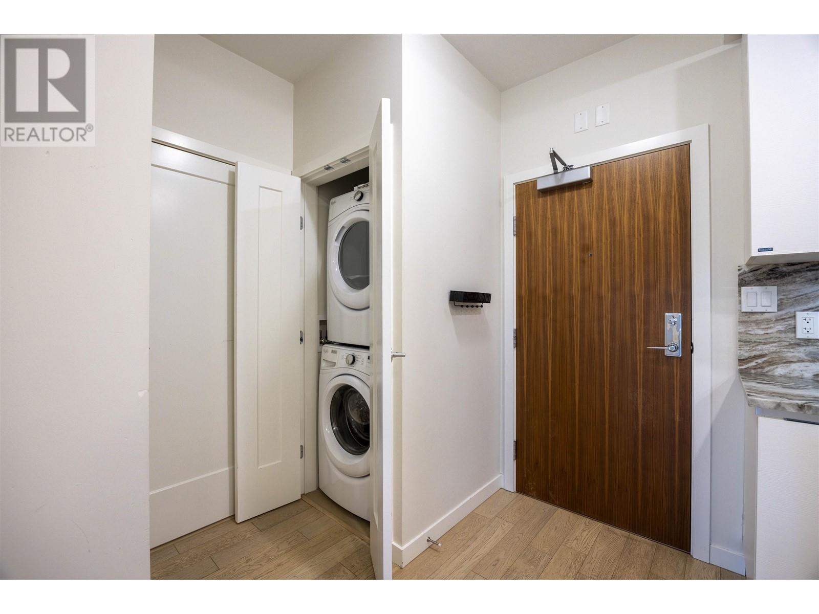 Listing Picture 8 of 28 : 510 2033 W 10TH AVENUE, Vancouver / 溫哥華 - 魯藝地產 Yvonne Lu Group - MLS Medallion Club Member