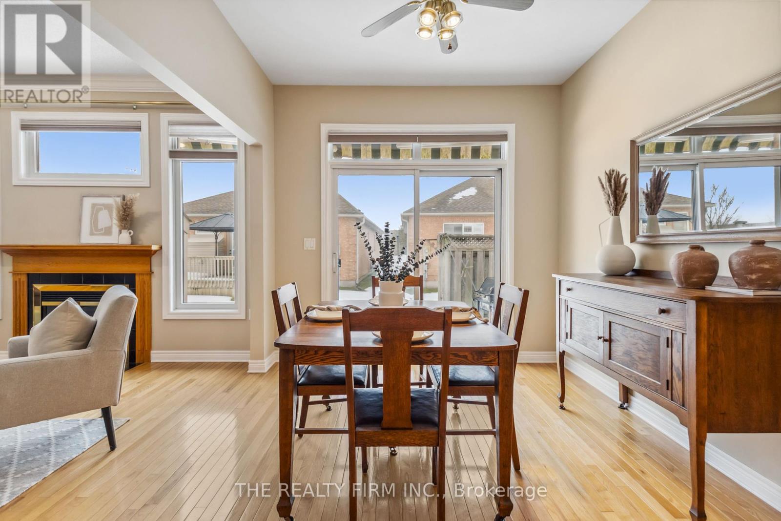 Photo 16 of 50 for 221 - 2025 Meadowgate Boulevard