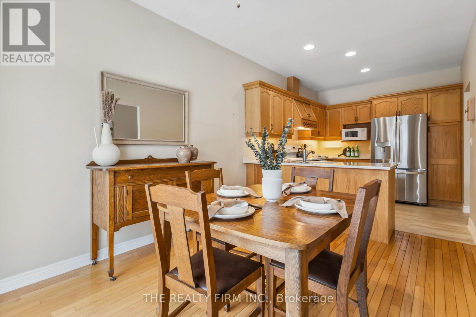 Photo 19 of 50 for 221 - 2025 Meadowgate Boulevard