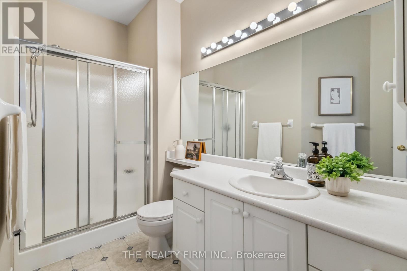 Photo 29 of 50 for 221 - 2025 Meadowgate Boulevard