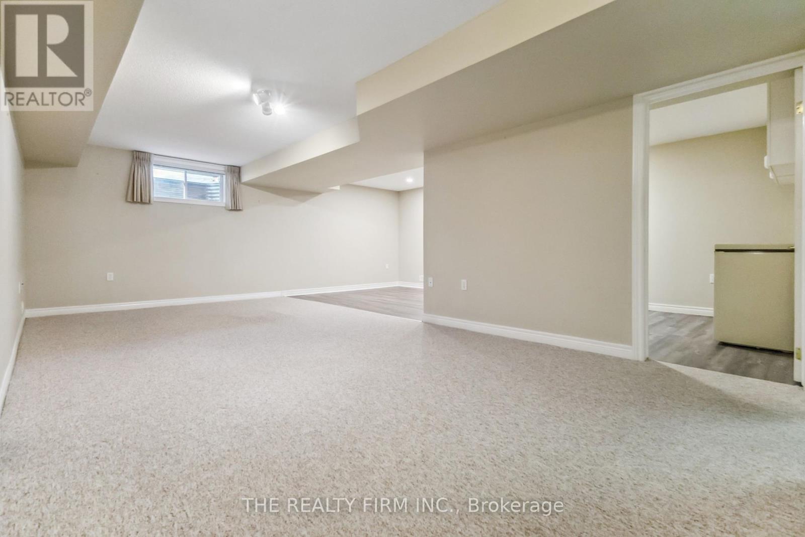 Photo 34 of 50 for 221 - 2025 Meadowgate Boulevard