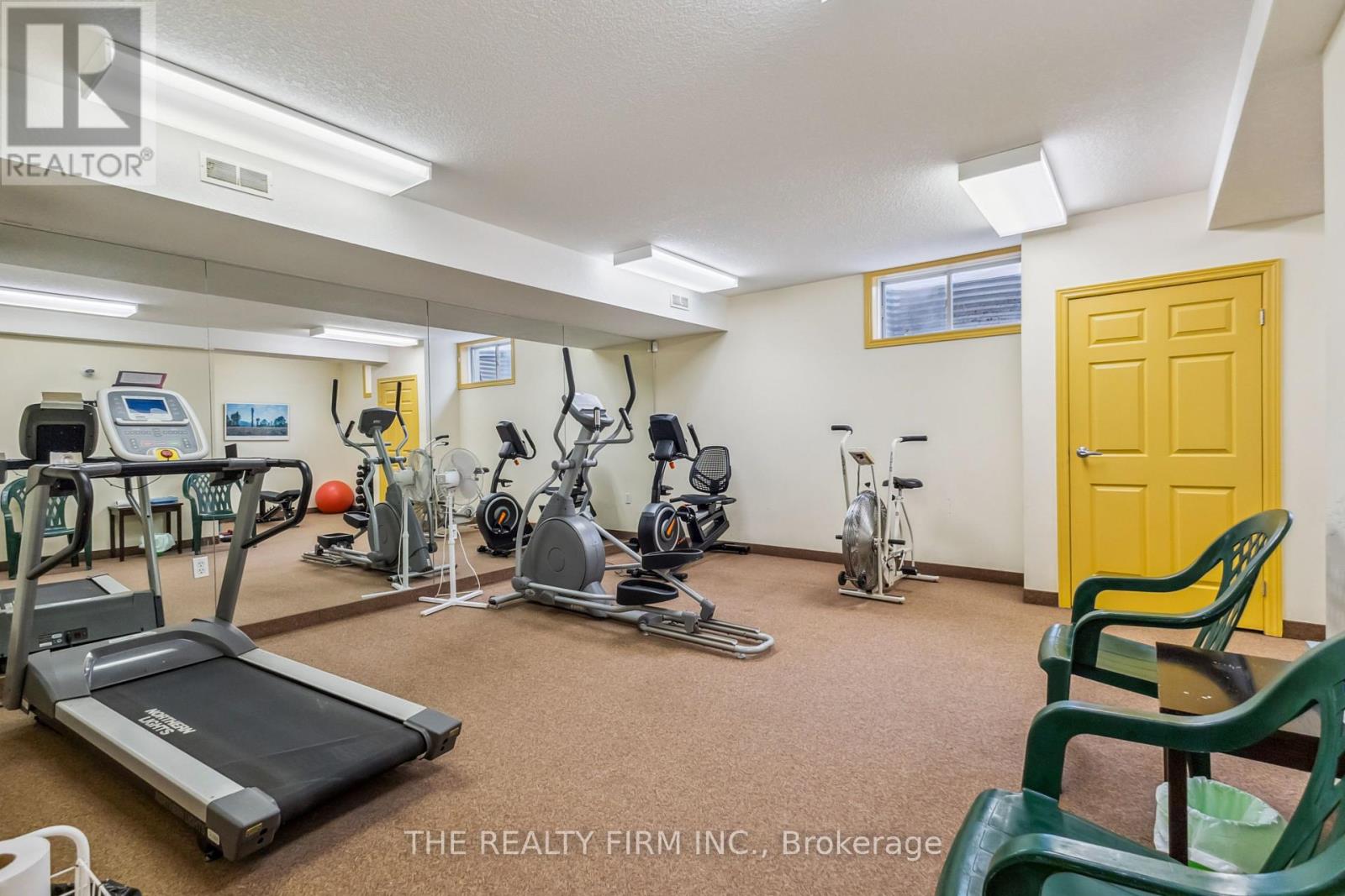 Photo 48 of 50 for 221 - 2025 Meadowgate Boulevard