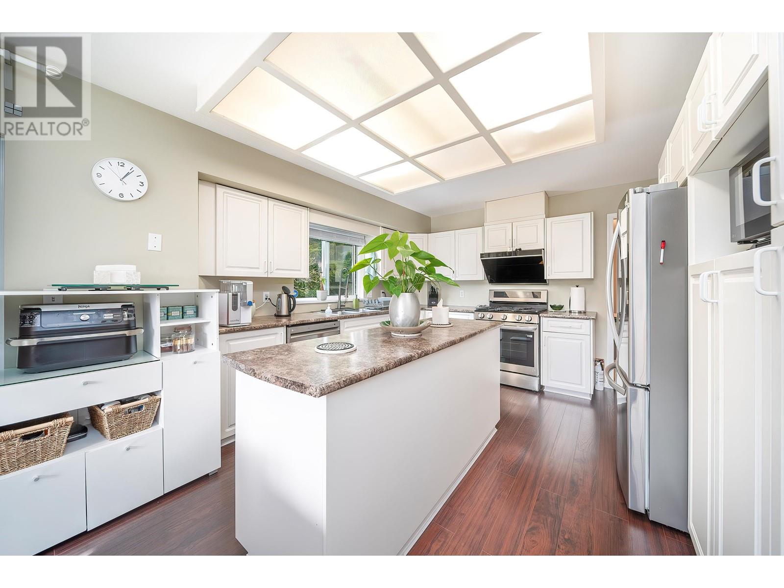 1516 Parkway Boulevard, Coquitlam, British Columbia  V3E 2V7 - Photo 15 - R2970803