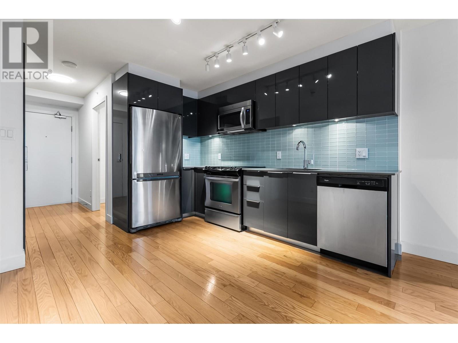 Listing Picture 11 of 29 : 2305 1325 ROLSTON STREET, Vancouver / 溫哥華 - 魯藝地產 Yvonne Lu Group - MLS Medallion Club Member