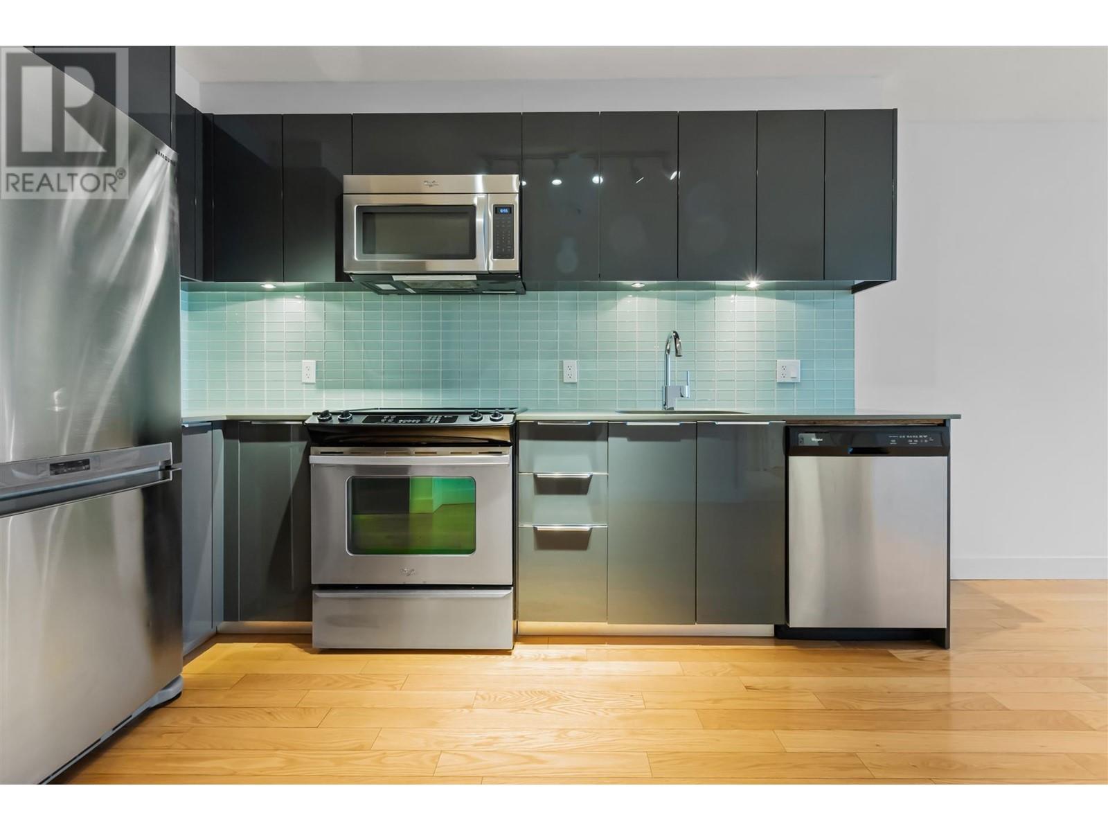 Listing Picture 12 of 29 : 2305 1325 ROLSTON STREET, Vancouver / 溫哥華 - 魯藝地產 Yvonne Lu Group - MLS Medallion Club Member