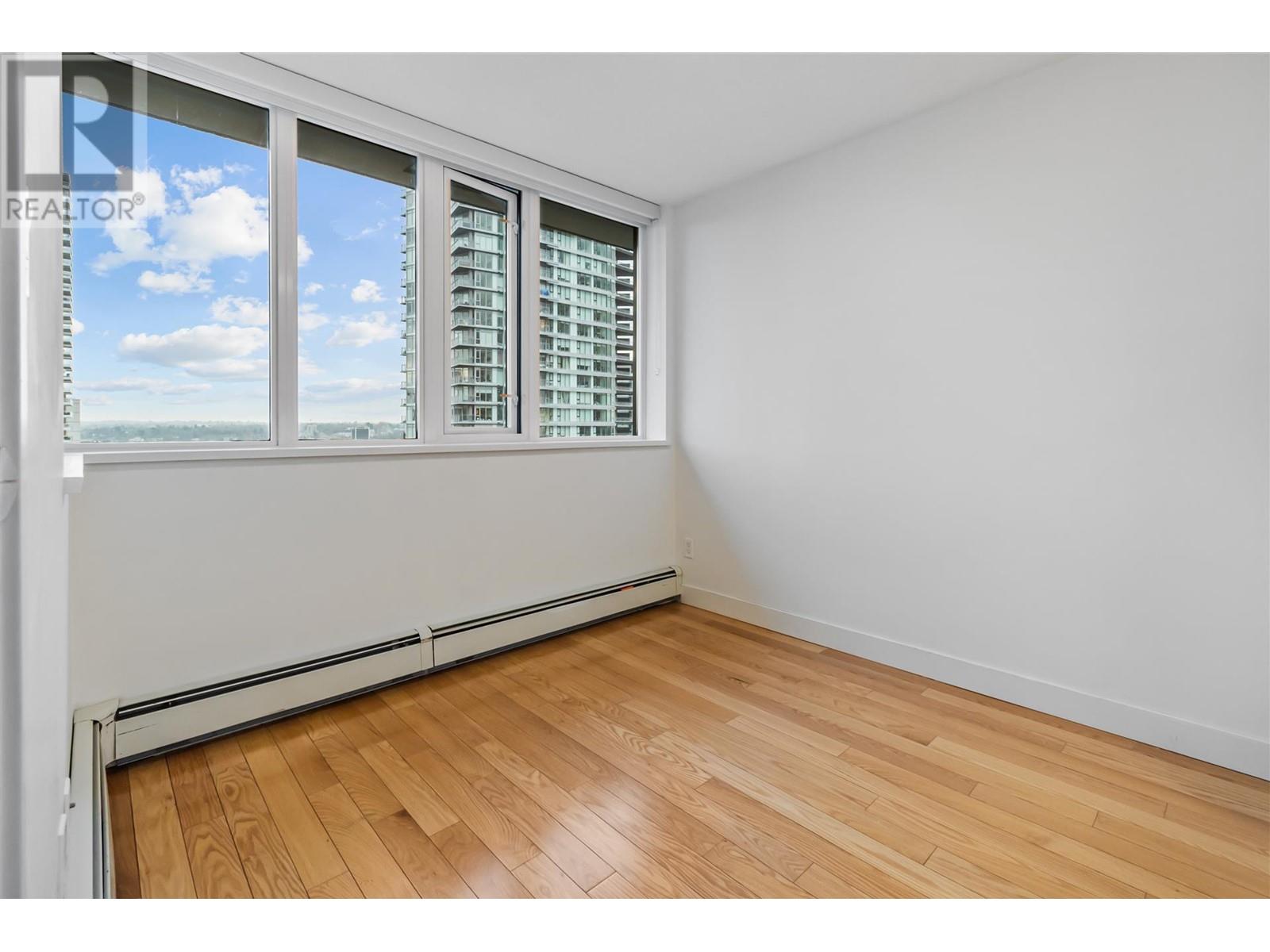 Listing Picture 15 of 29 : 2305 1325 ROLSTON STREET, Vancouver / 溫哥華 - 魯藝地產 Yvonne Lu Group - MLS Medallion Club Member