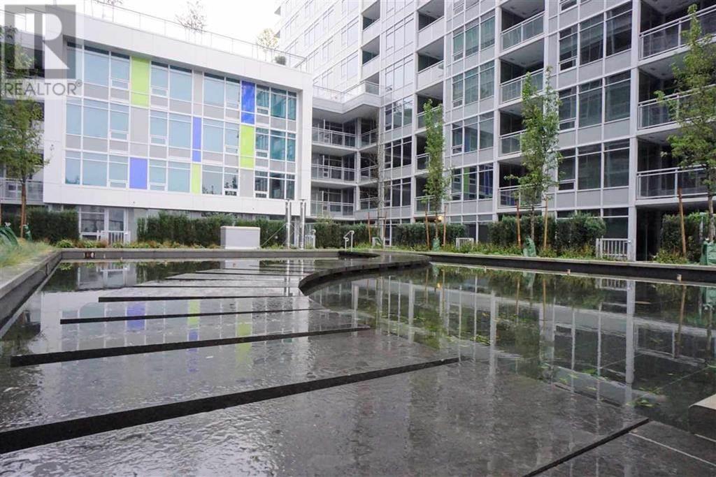 Listing Picture 2 of 17 : 1715 6188 NO. 3 ROAD, Richmond / 烈治文 - 魯藝地產 Yvonne Lu Group - MLS Medallion Club Member