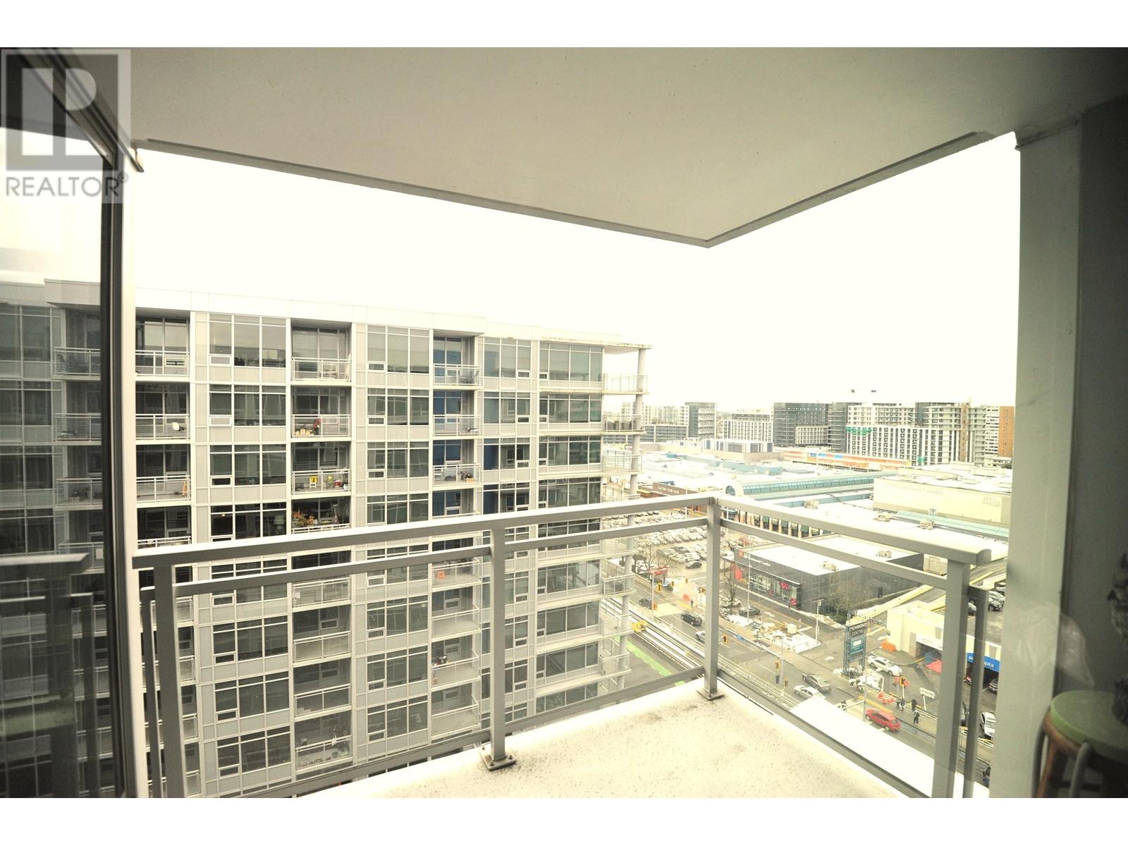 Listing Picture 12 of 17 : 1715 6188 NO. 3 ROAD, Richmond / 烈治文 - 魯藝地產 Yvonne Lu Group - MLS Medallion Club Member