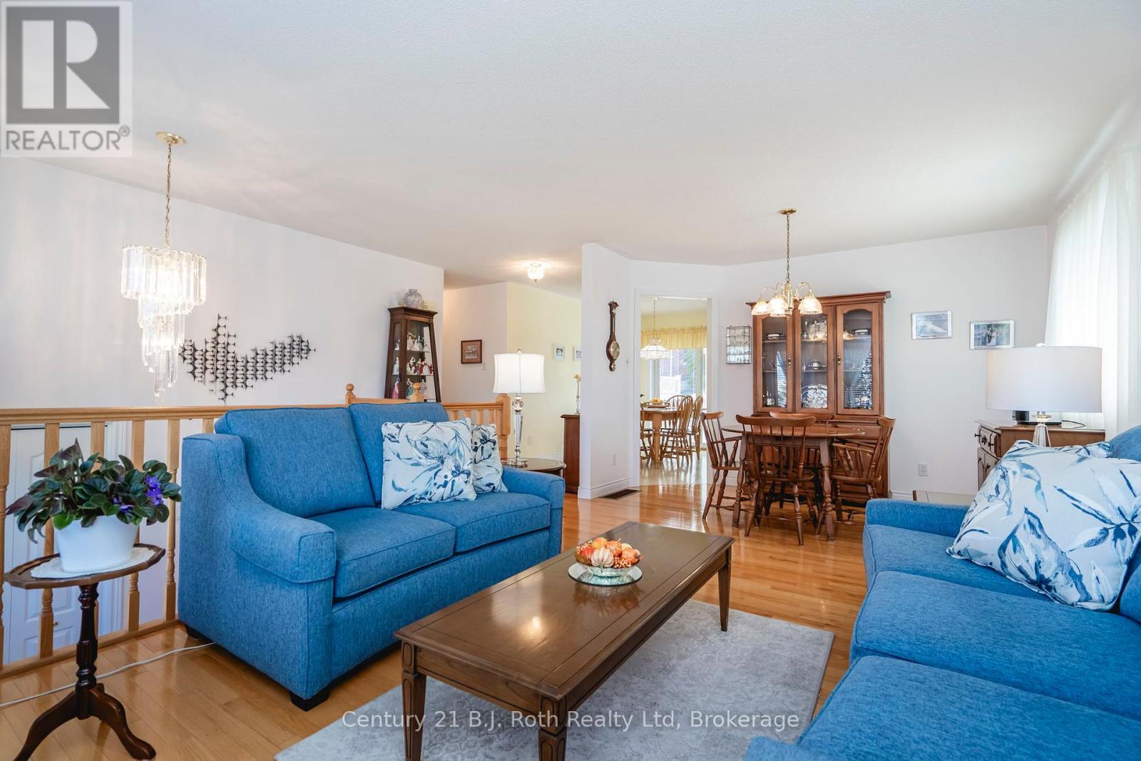 2 Charles Street, Penetanguishene, Ontario  L9M 2G6 - Photo 11 - S11996210
