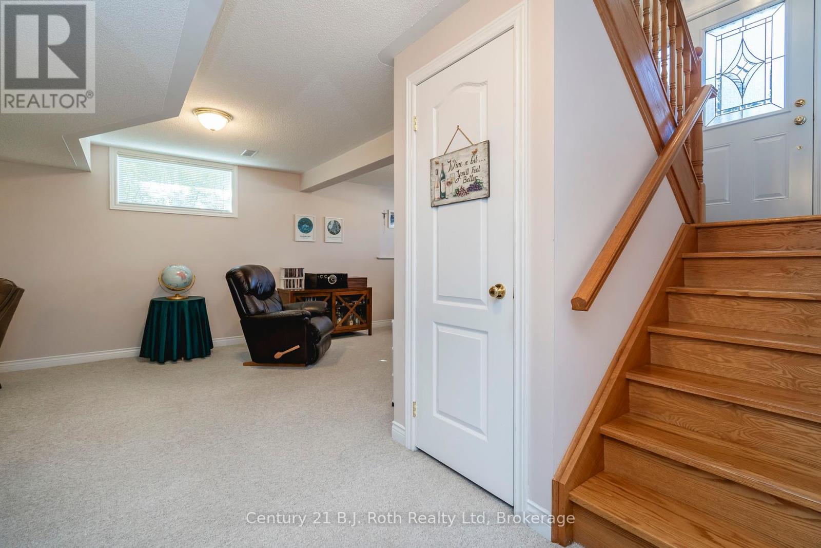2 Charles Street, Penetanguishene, Ontario  L9M 2G6 - Photo 20 - S11996210