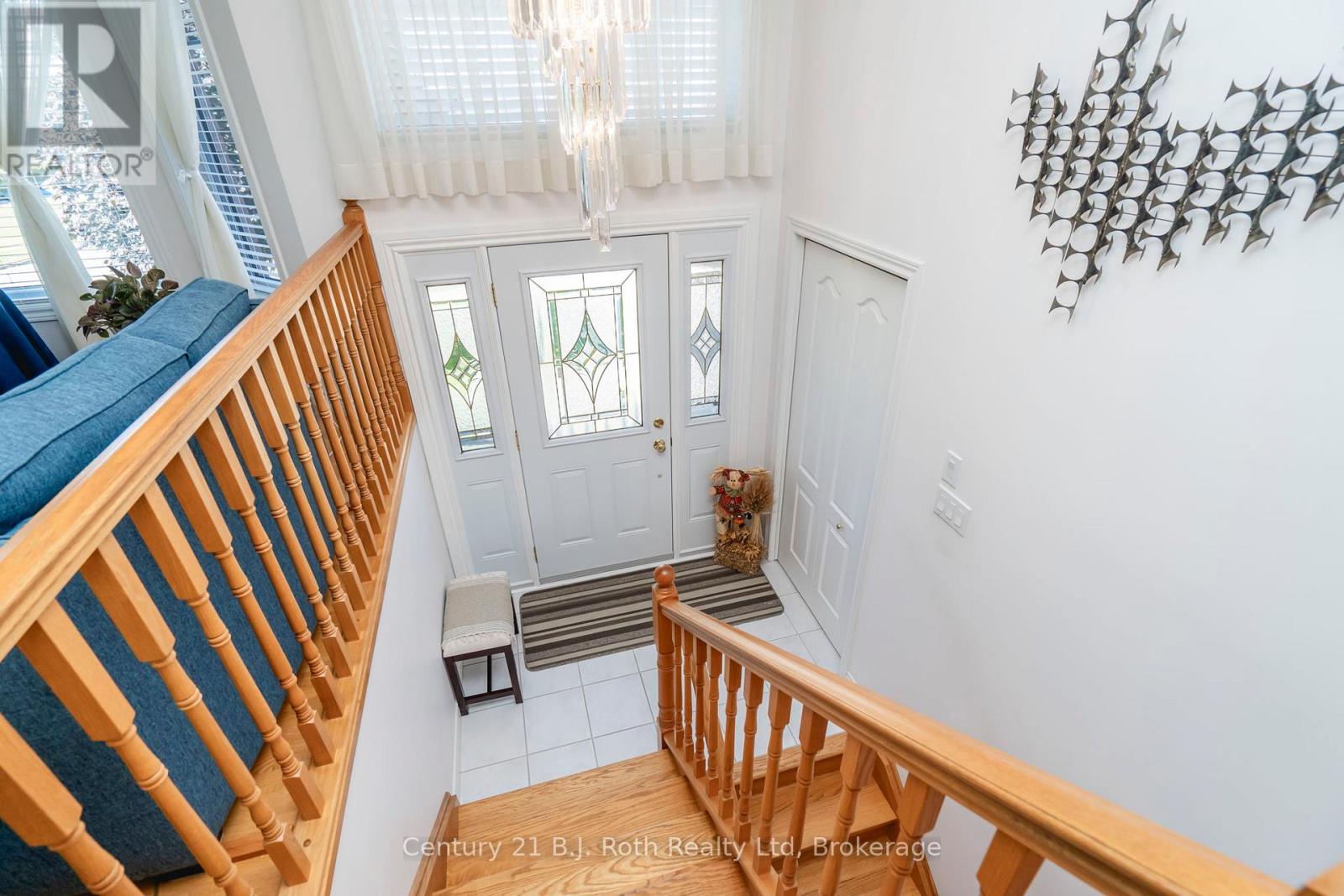 Property at 2 CHARLES STREET image 3