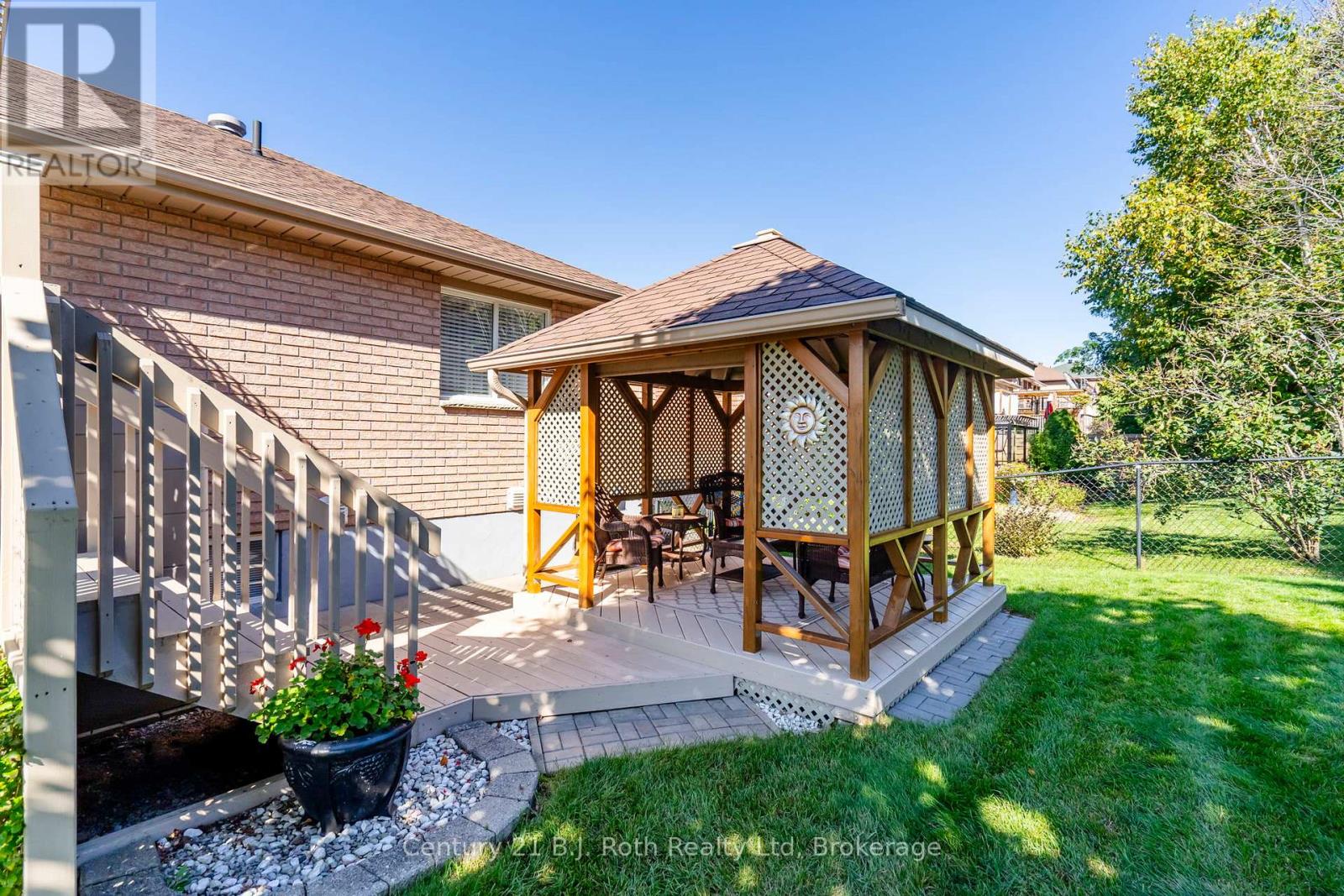 2 Charles Street, Penetanguishene, Ontario  L9M 2G6 - Photo 40 - S11996210