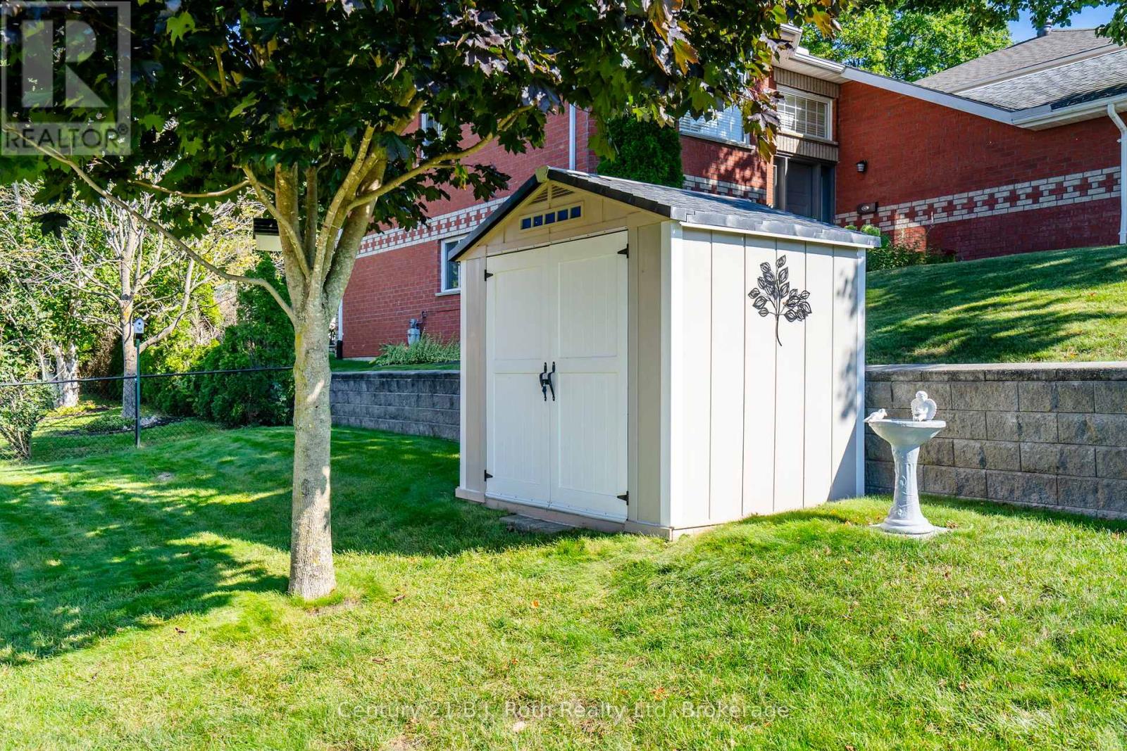 2 Charles Street, Penetanguishene, Ontario  L9M 2G6 - Photo 42 - S11996210