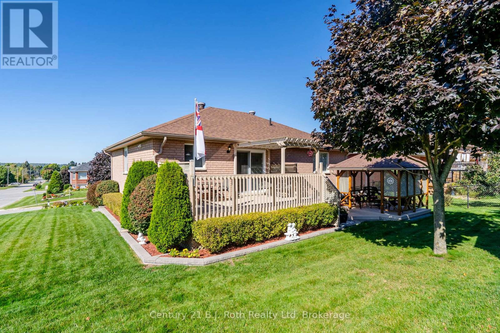 2 Charles Street, Penetanguishene, Ontario  L9M 2G6 - Photo 44 - S11996210