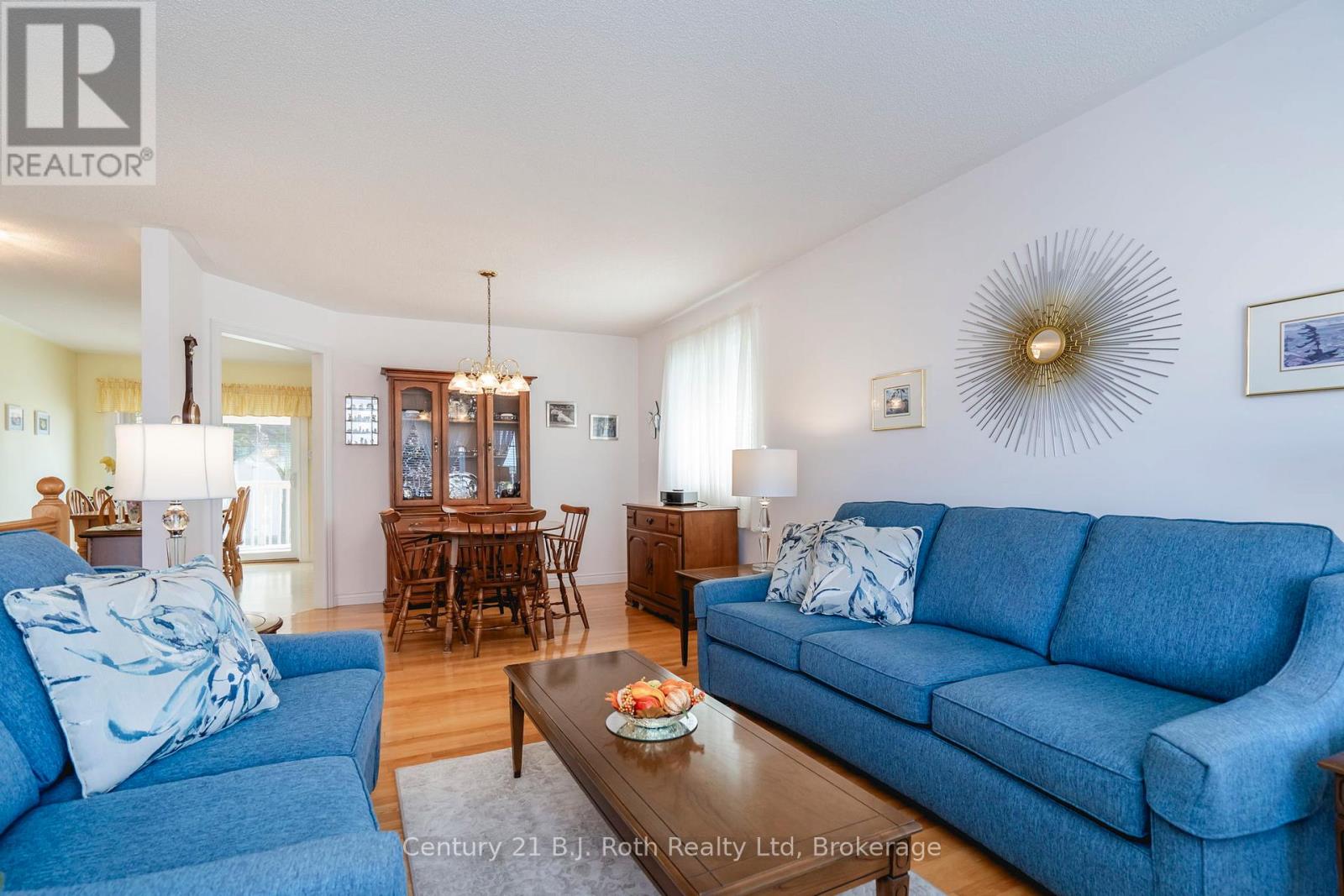 Property at 2 CHARLES STREET image 5