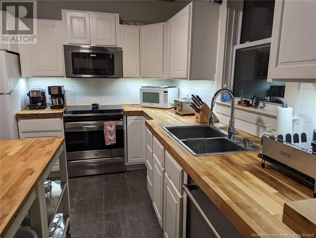 Property at 331 - 331 1/2 Mountain Road image 2