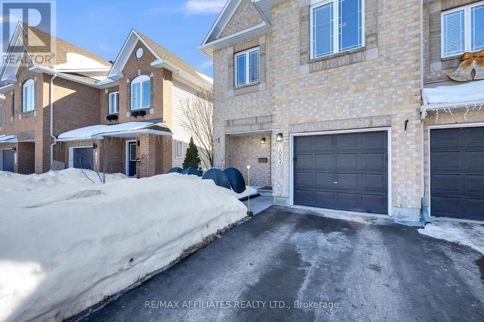 1062 CANDLEWOOD STREET, Ottawa, Ontario