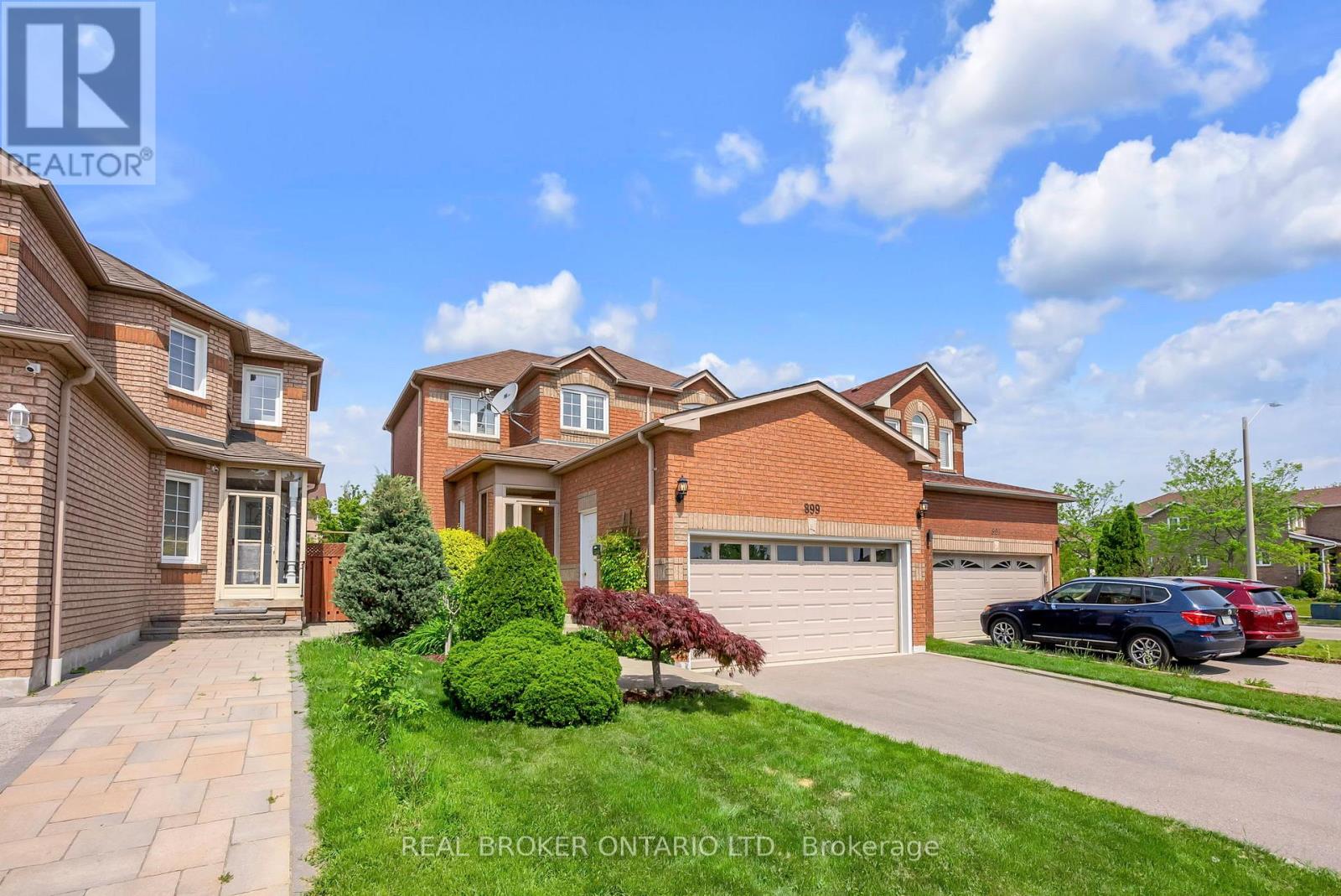 899 WINTERTON WAY, Mississauga, Ontario