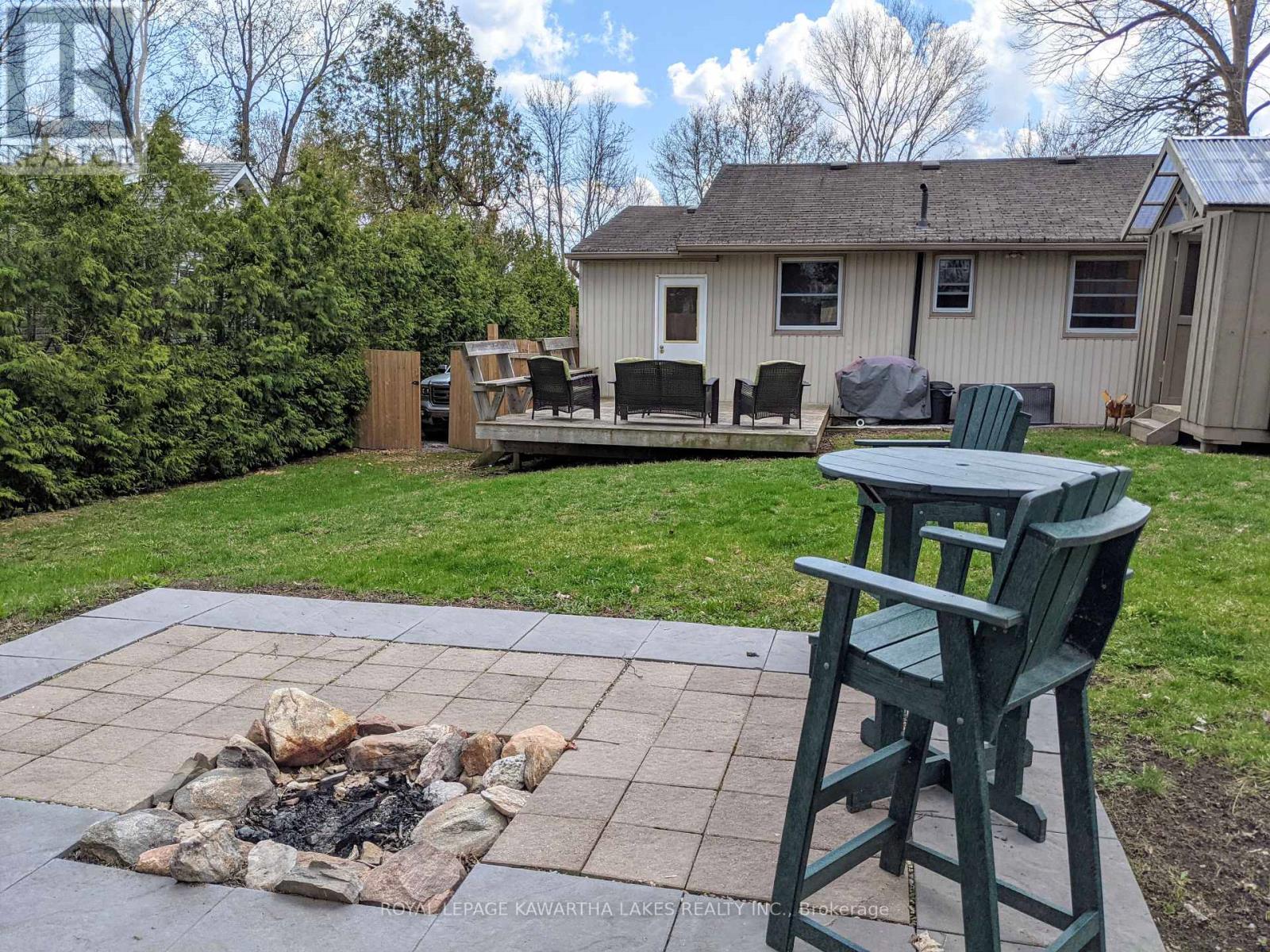 21 PLEASURE STREET Kawartha Lakes (Fenelon)