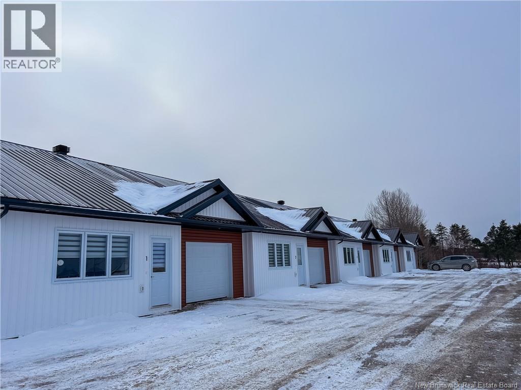338 Chaleur Street, Charlo, New Brunswick  E8E 2A7 - Photo 3 - NB112311