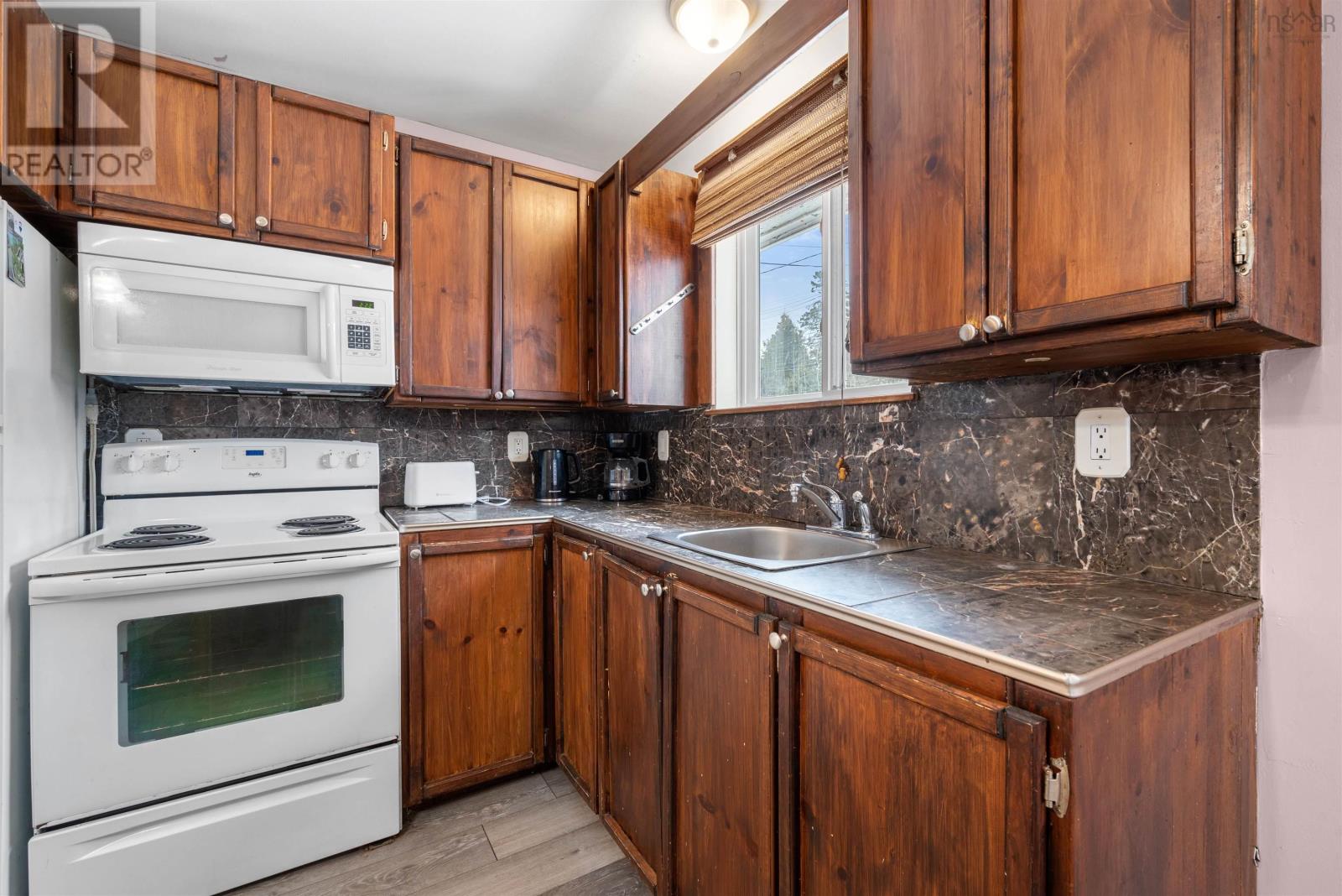 1989 Caldwell Road, Eastern Passage, Nova Scotia  B3G 1H9 - Photo 14 - 202503887