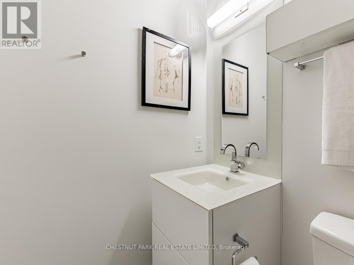 420 - 111 St Clair Avenue, Toronto, Ontario  M4V 1N5 - Photo 15 - C11996303