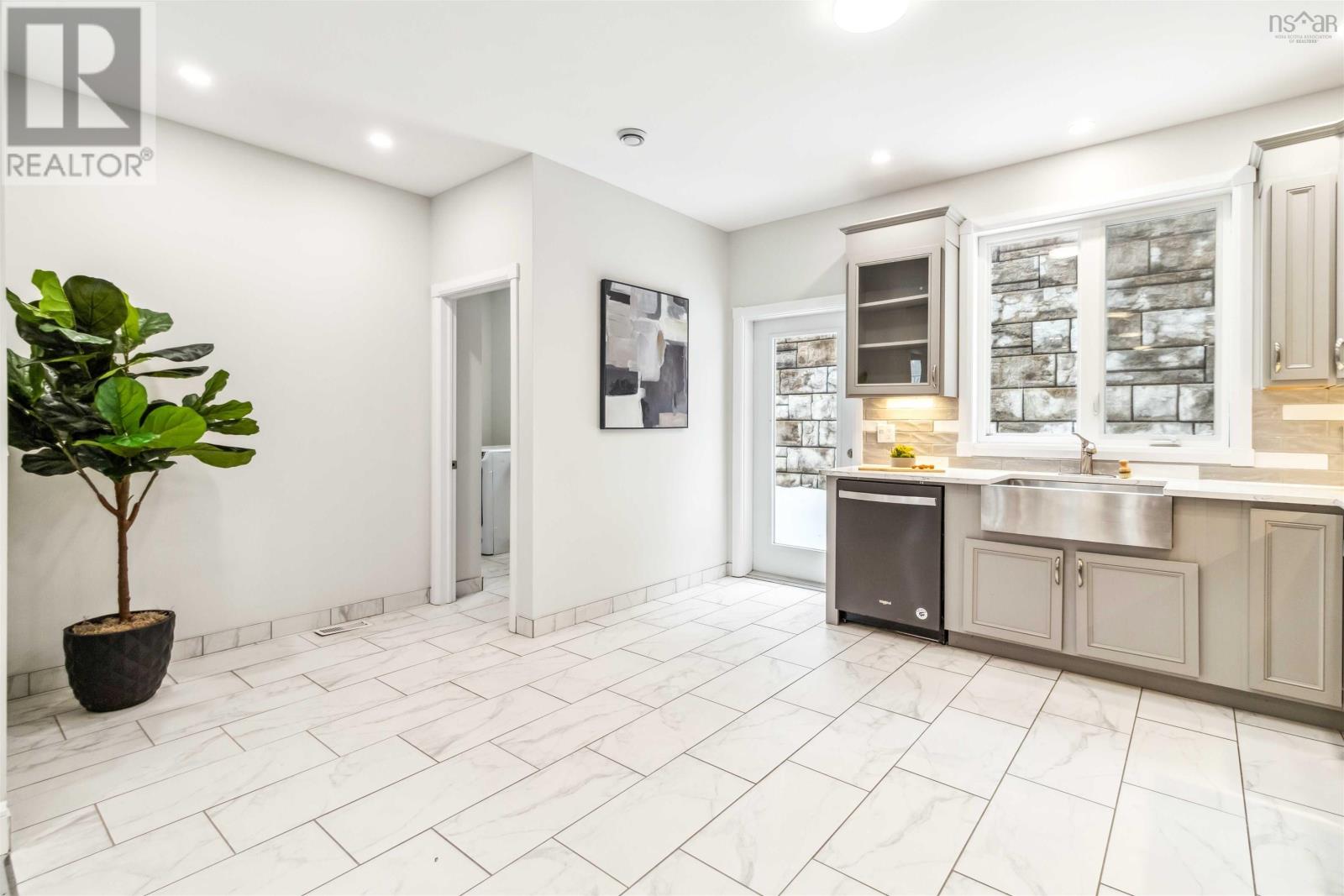 790 Bedford Highway, Bedford, Nova Scotia  B4A 1A3 - Photo 11 - 202503893